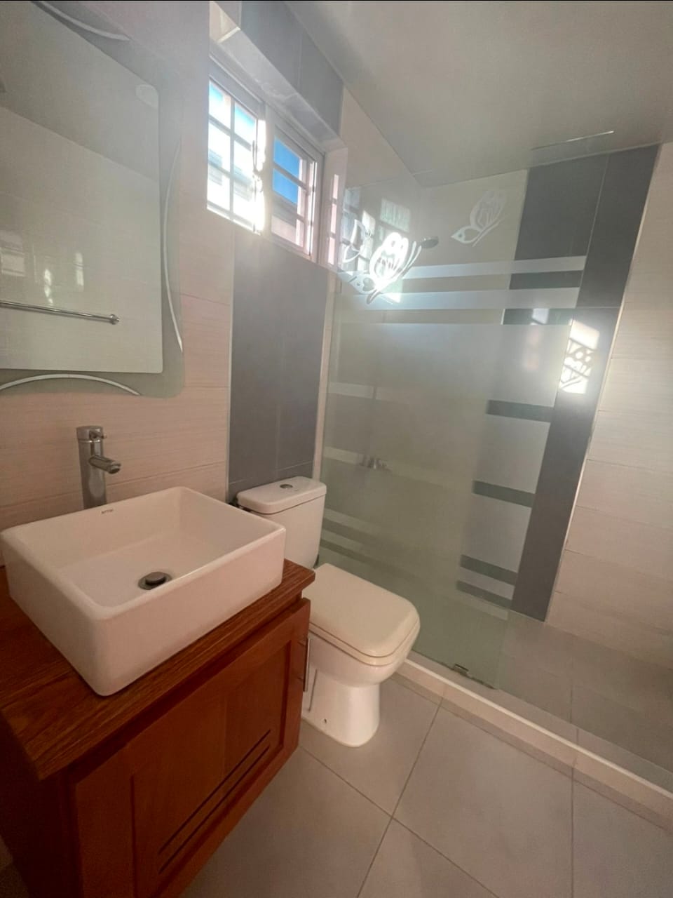 ???? APARTAMENTO EN VENTA  LOS LLANOS DE GURABO SANTIAGO R.D. Foto 7303302-13.jpg