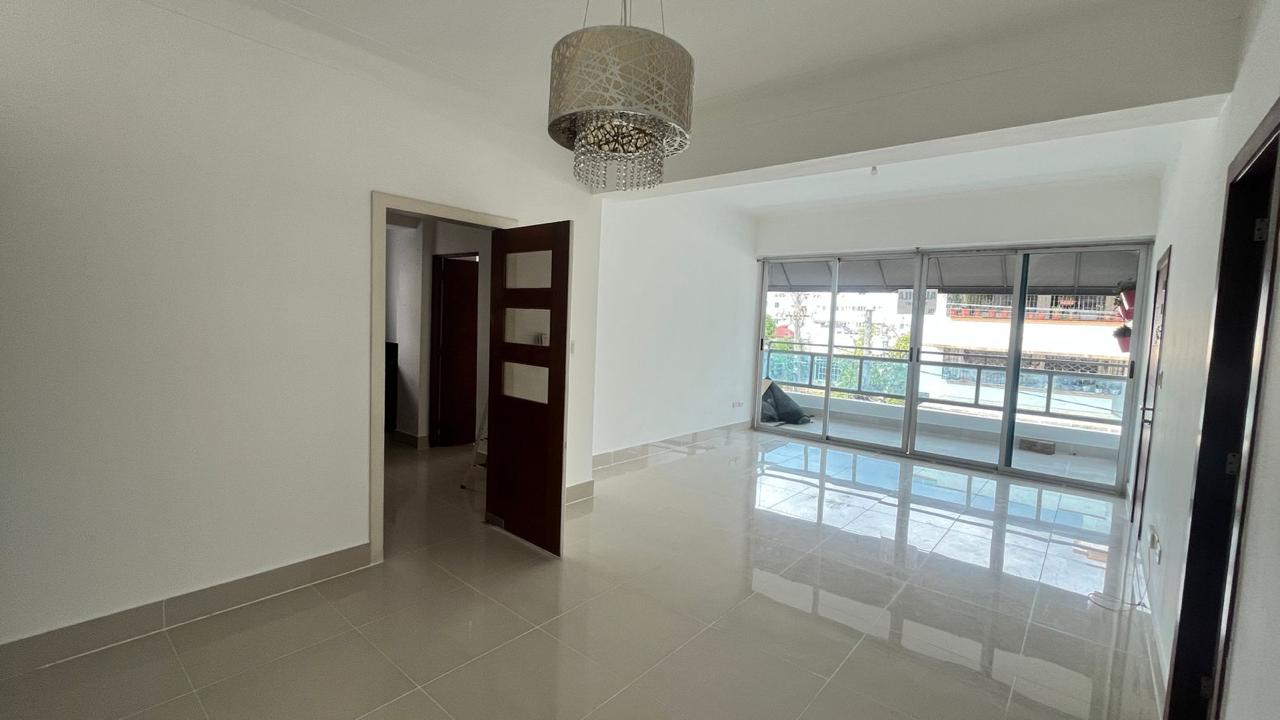 Apartamento en Alquiler – Mirador Sur Santo Domingo Próximo a la Av. 2 Foto 7303452-2.jpg