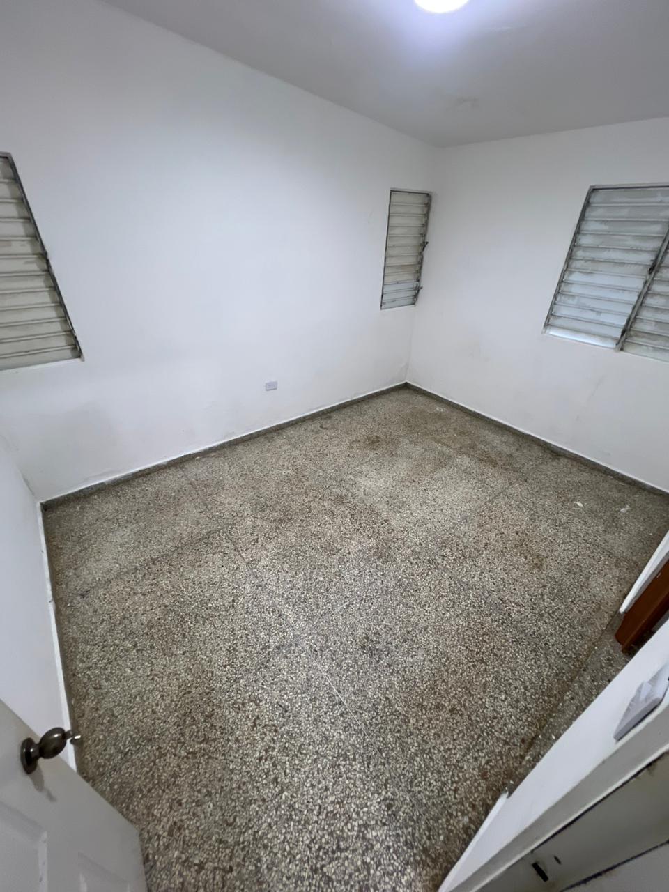 En Alquiler Local Comercial de 325 Mt2 en Mirador Sur Foto 7303488-14.jpg