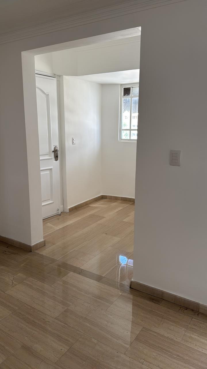 AMPLIO APARTAMENTO EN ALQUILER EN BELLA VISTA SUR Foto 7303577-3.jpg