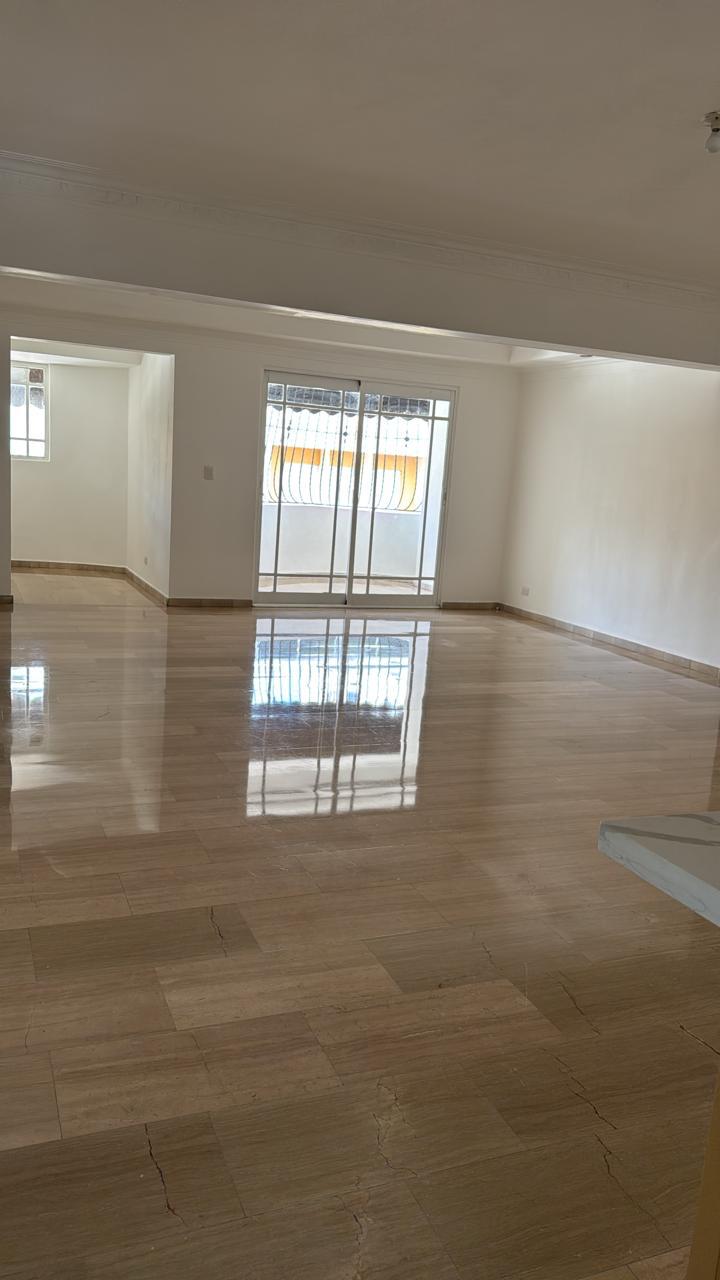 AMPLIO APARTAMENTO EN ALQUILER EN BELLA VISTA SUR Foto 7303577-4.jpg