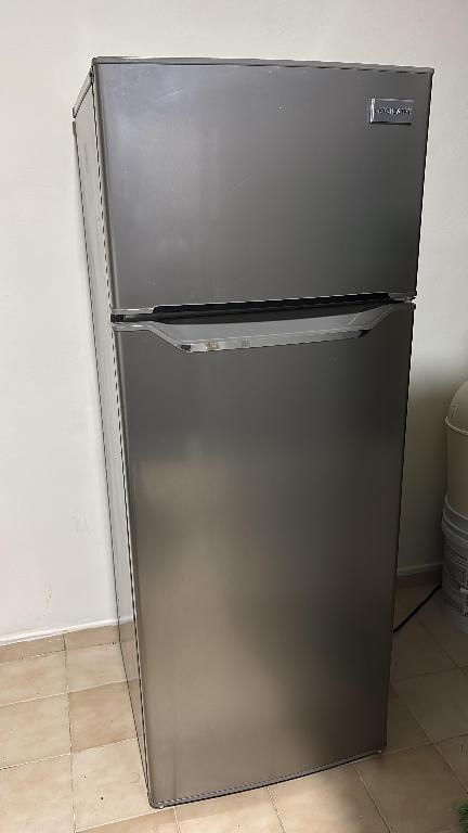 Nevera Frigidaire 55” de alto Foto 7303693-1.jpg