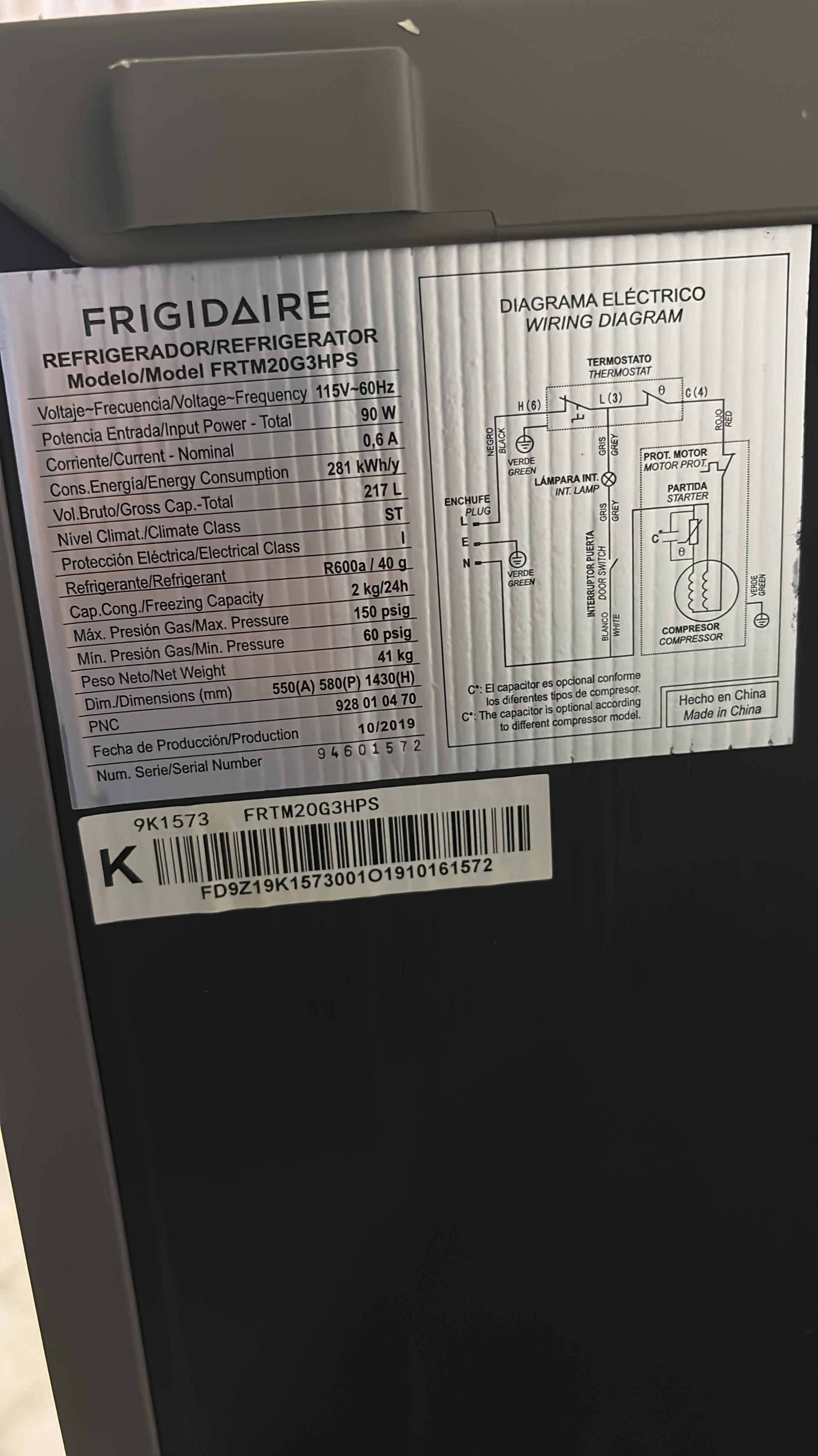 Nevera Frigidaire 55” de alto Foto 7303693-4.jpg