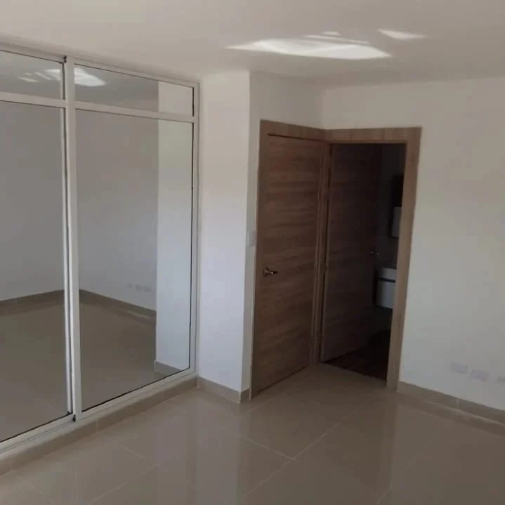 VENDO APTO RESIDENCIAL WEST TOWER STO. DGO. OESTE Foto 7303727-8.jpg