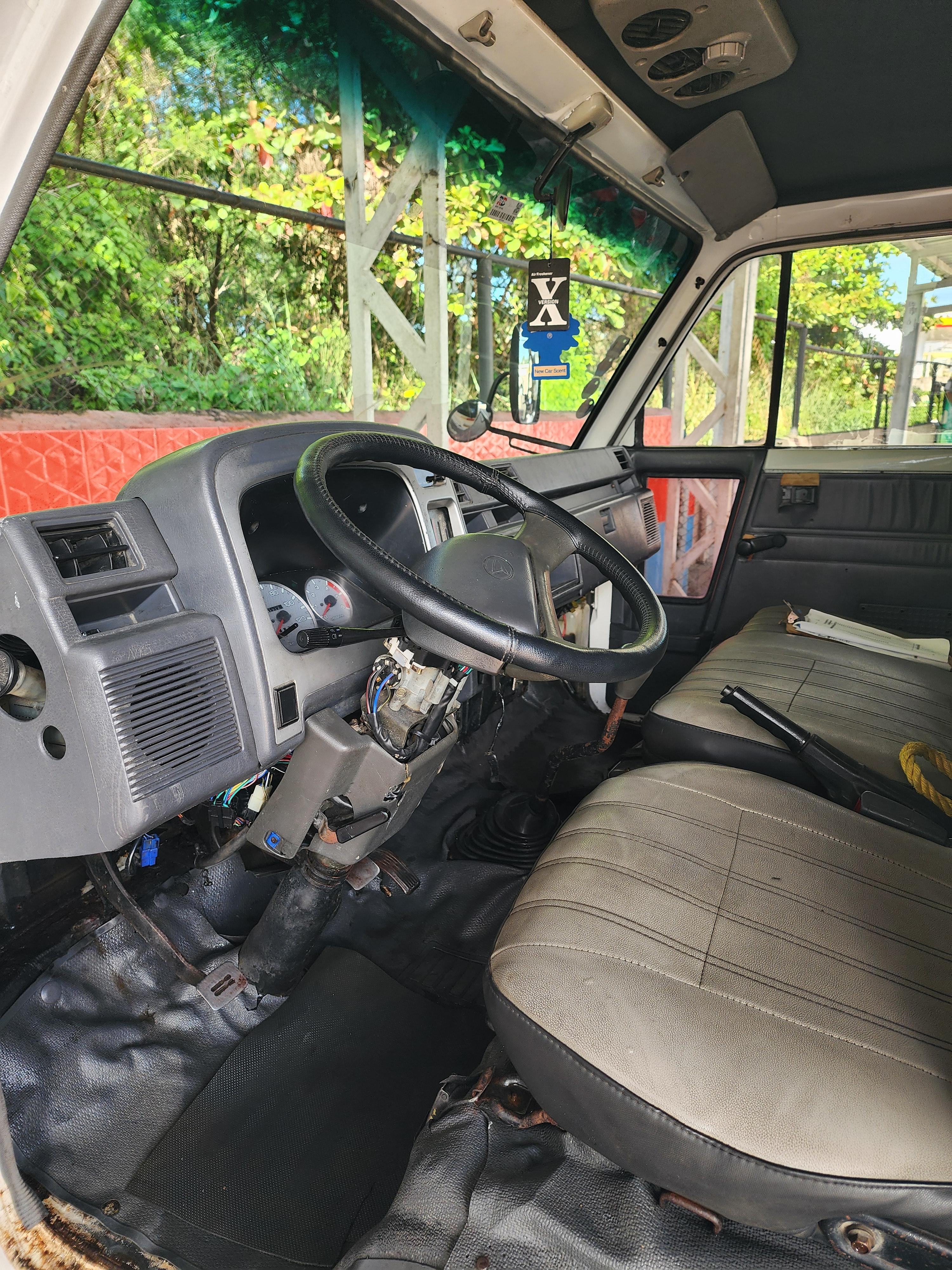 DAIHATSU DELTA 2001 EXCWLENTED CONDICIONES  Foto 7303748-6.jpg