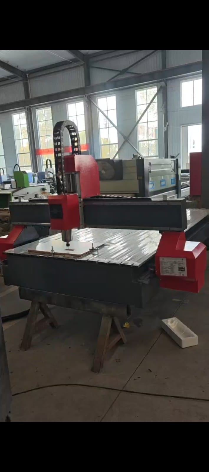 CNC ROUTER 48X96 DE 3.2 HP Foto 7303812-1.jpg