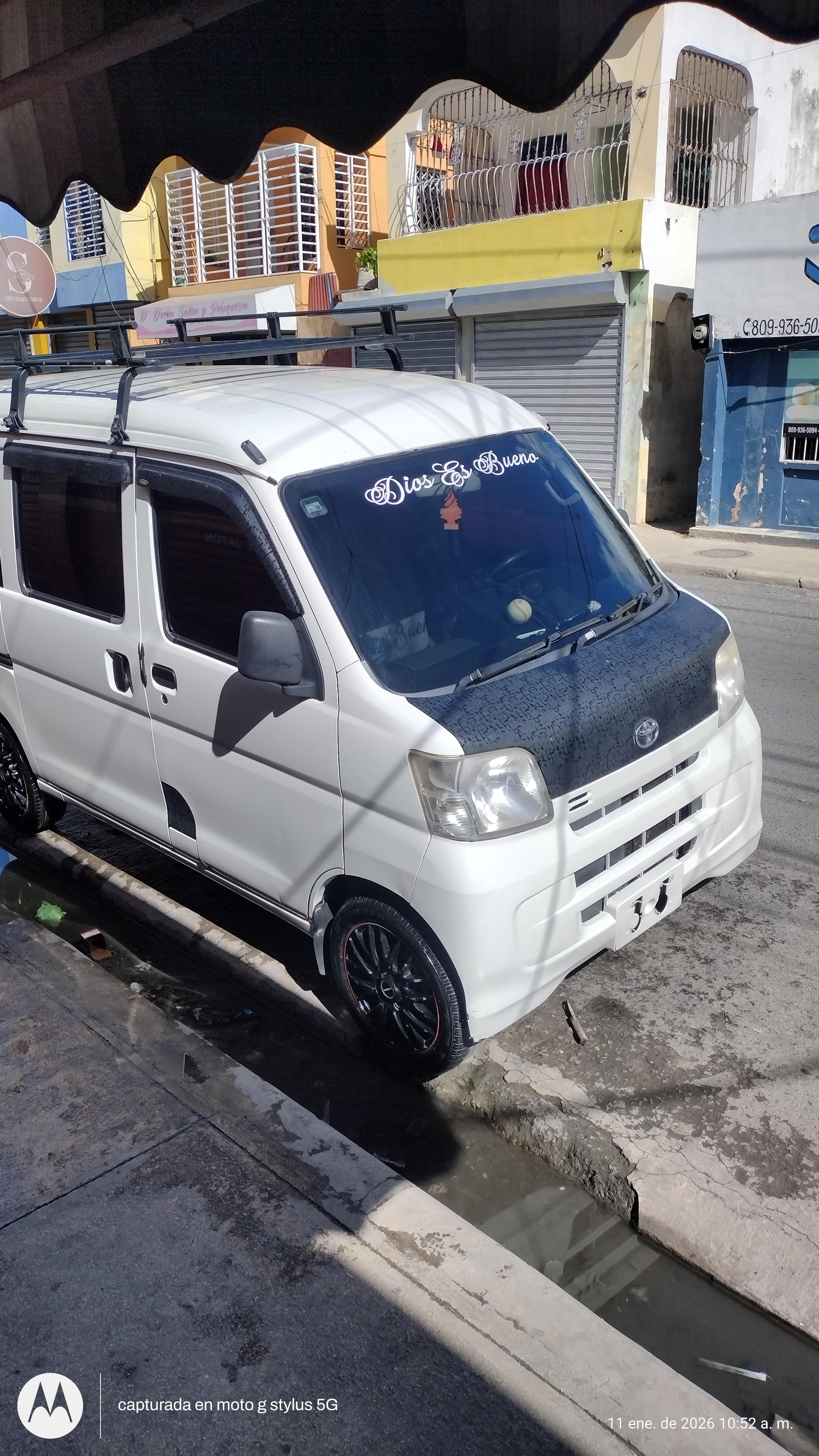 Toyota pixis van en La Romana Foto 7303992-10.jpg
