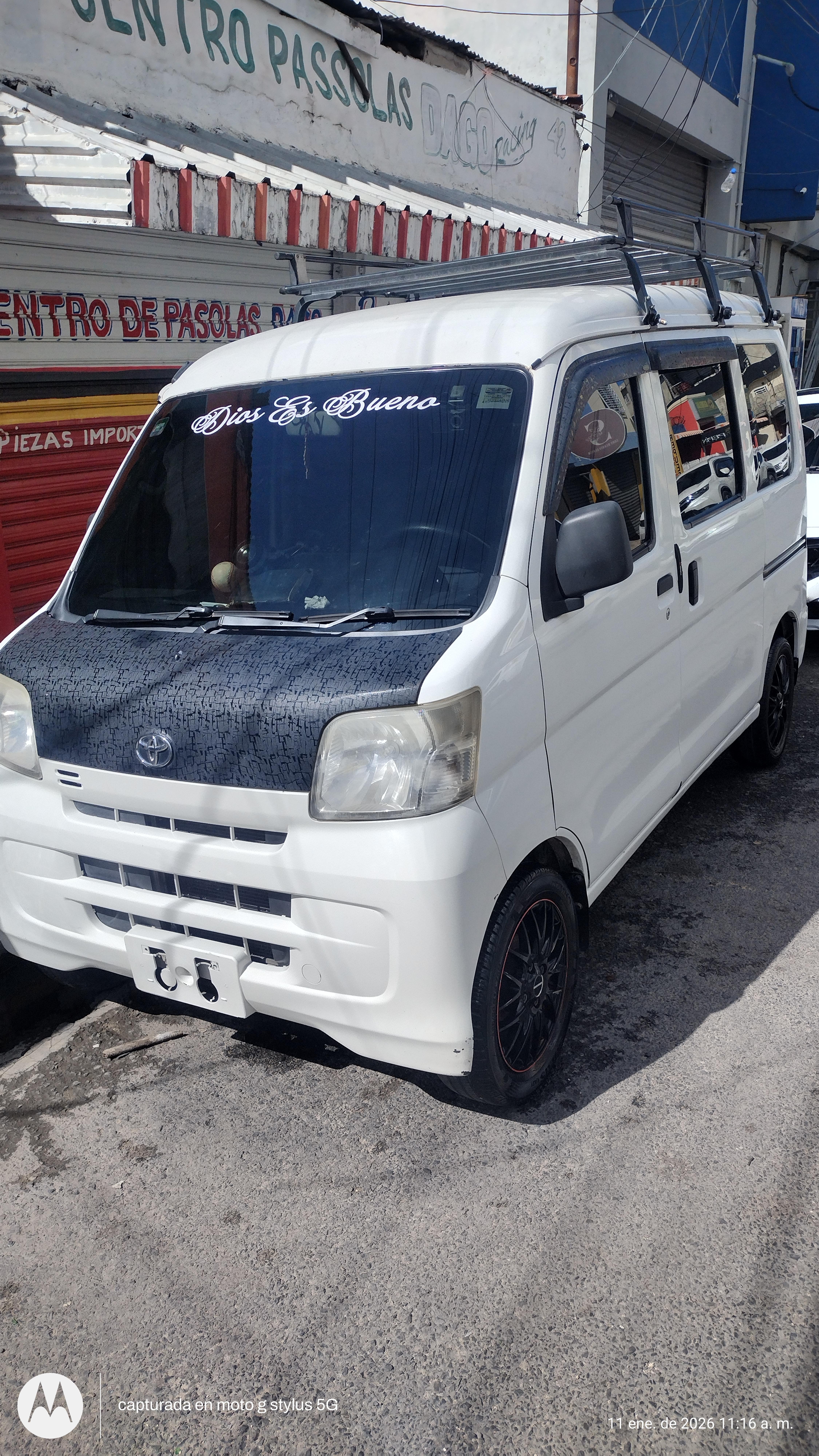 Toyota pixis van en La Romana Foto 7303992-4.jpg