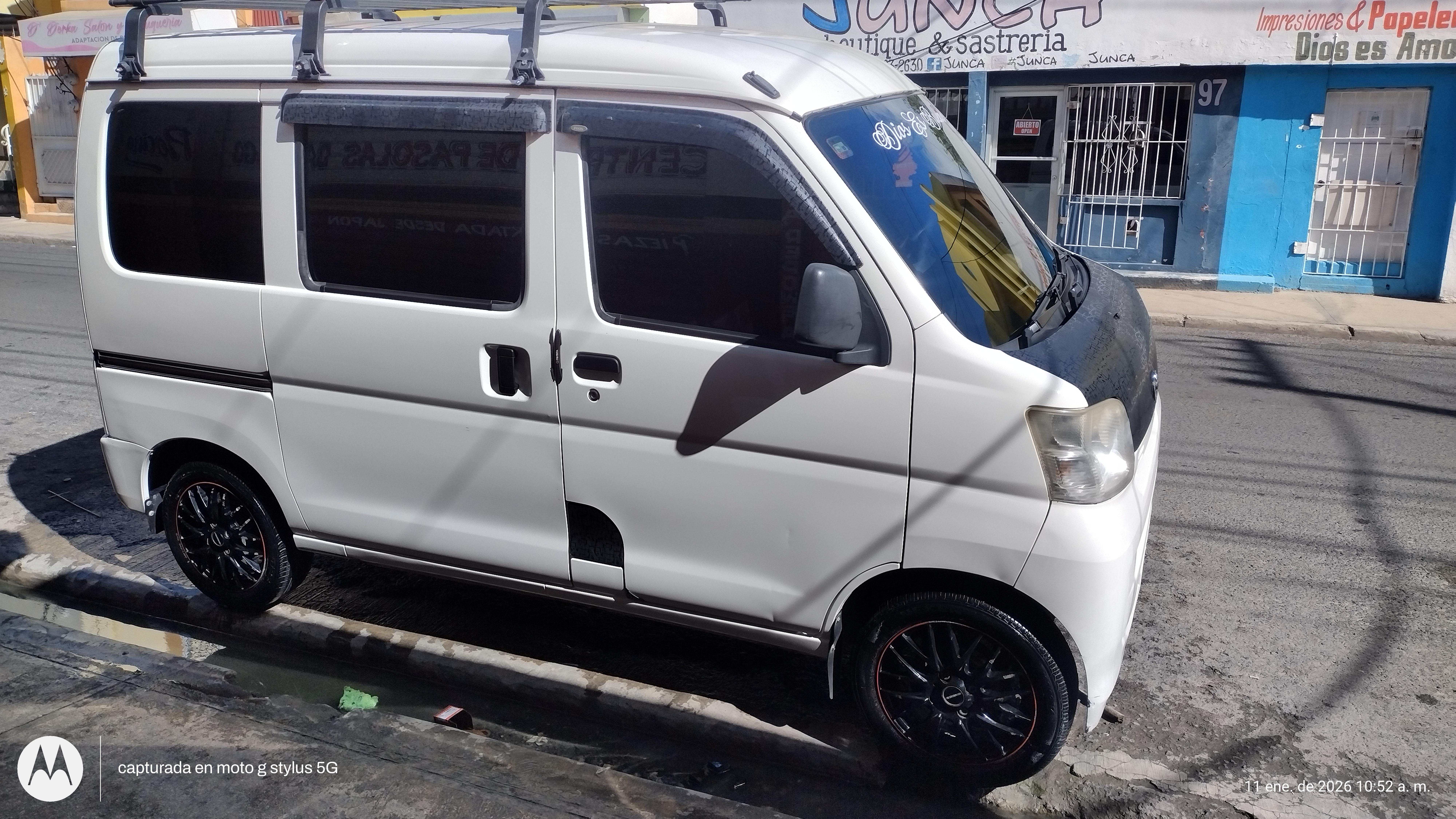 Toyota pixis van en La Romana Foto 7303992-9.jpg