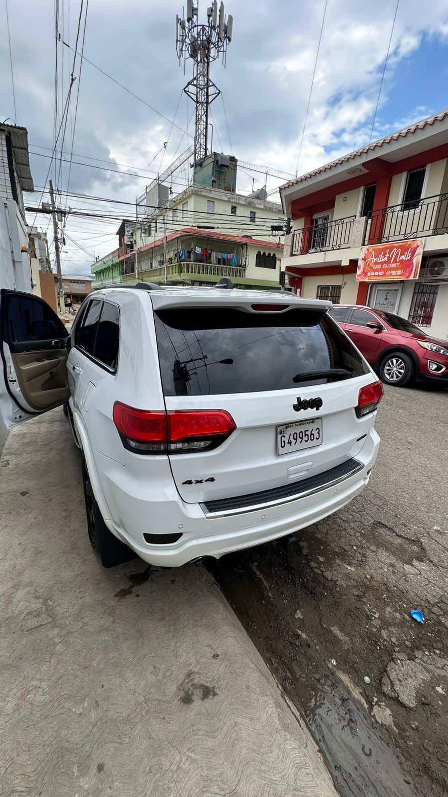 Se vende Jeep Grand Cherokee en Espaillat Foto 7303996-3.jpg