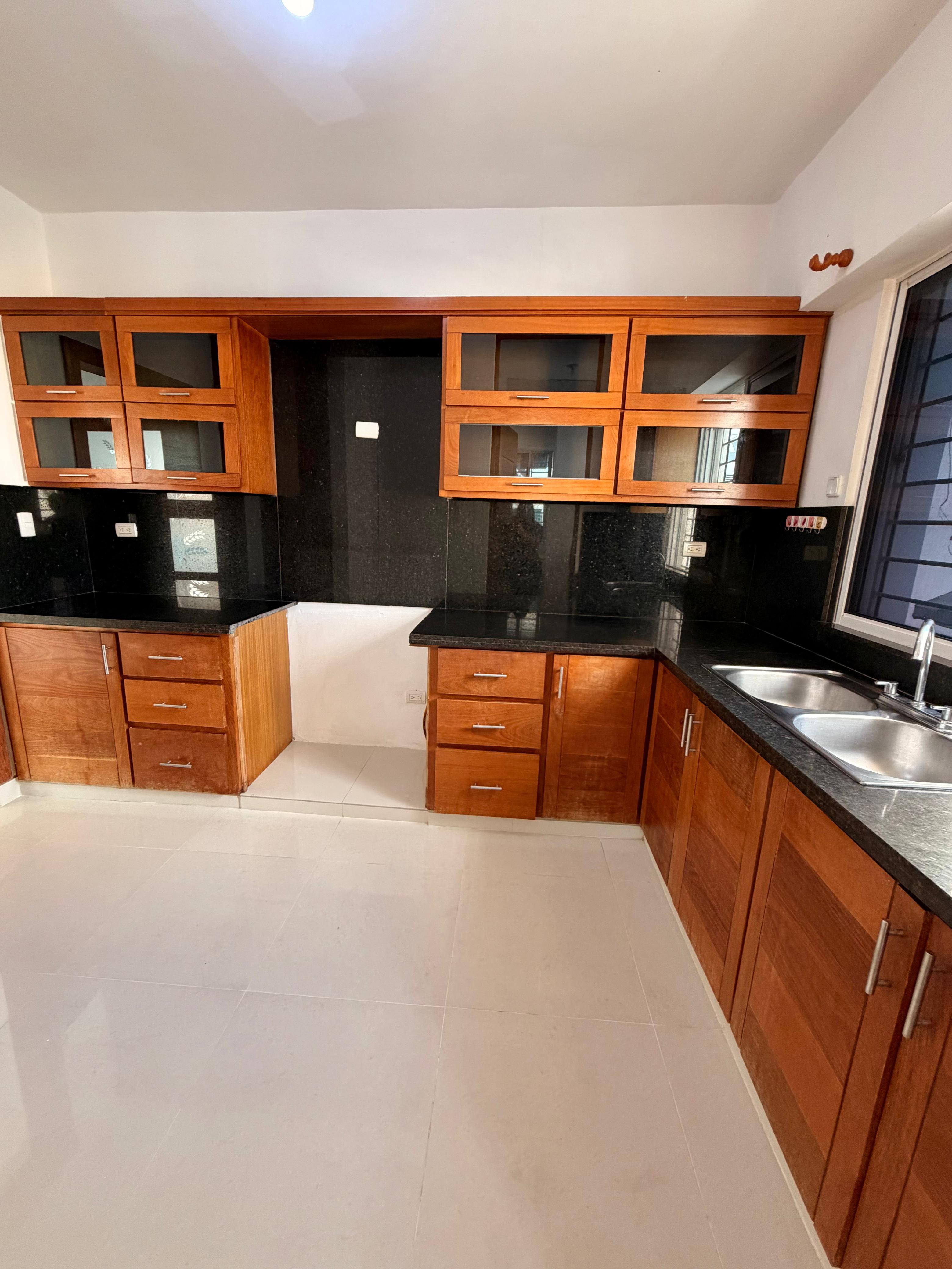 ALQUILER DE APARTAMENTO FAMILIAR EN EL MILLON Foto 7304017-5.jpg