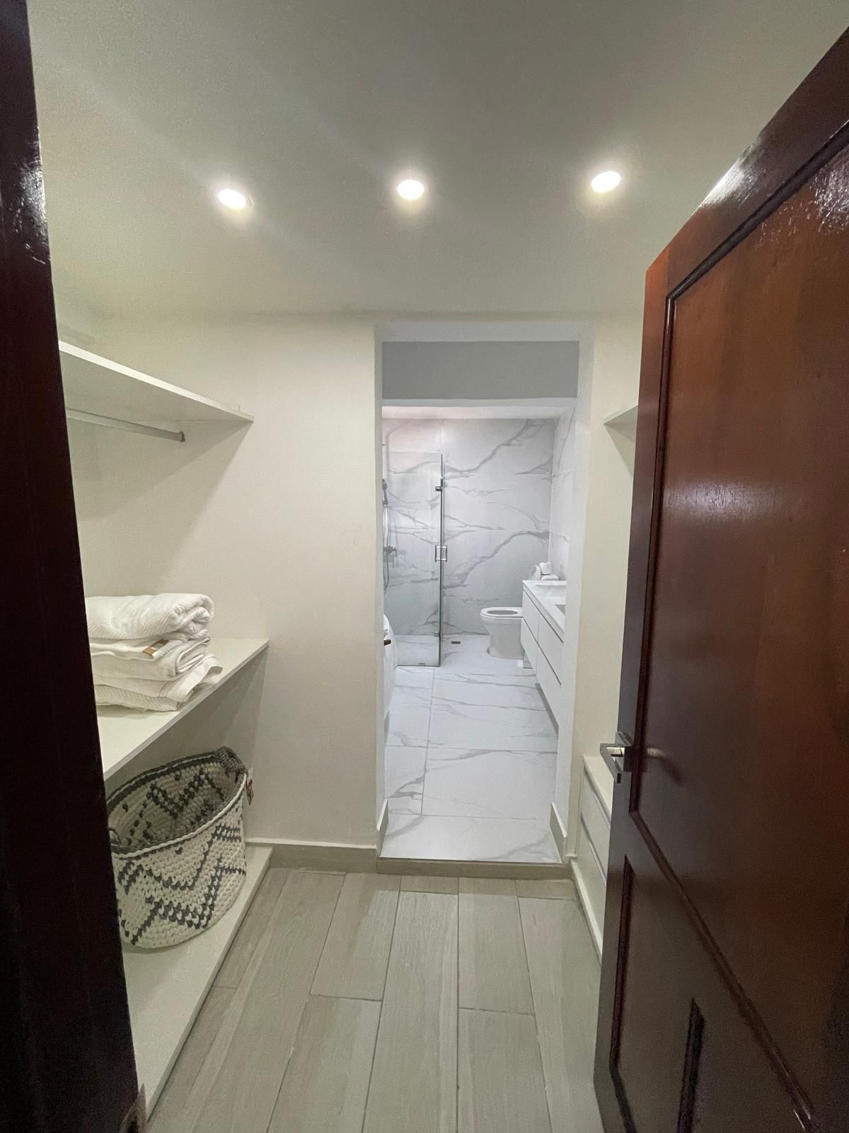 Apartamento Amueblado en Gazcue – Próximo a la Universidad UNIBE  PREC Foto 7304147-4.jpg