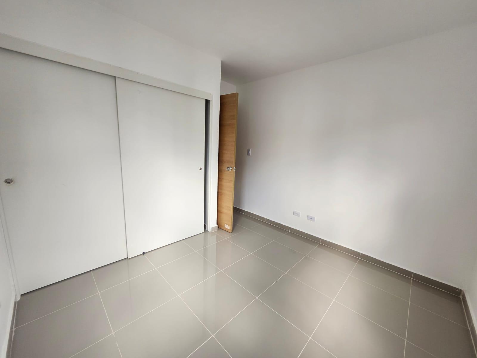 Apartamento NUEVO en alquiler –  Santo Domingo Este Foto 7304191-13.jpg