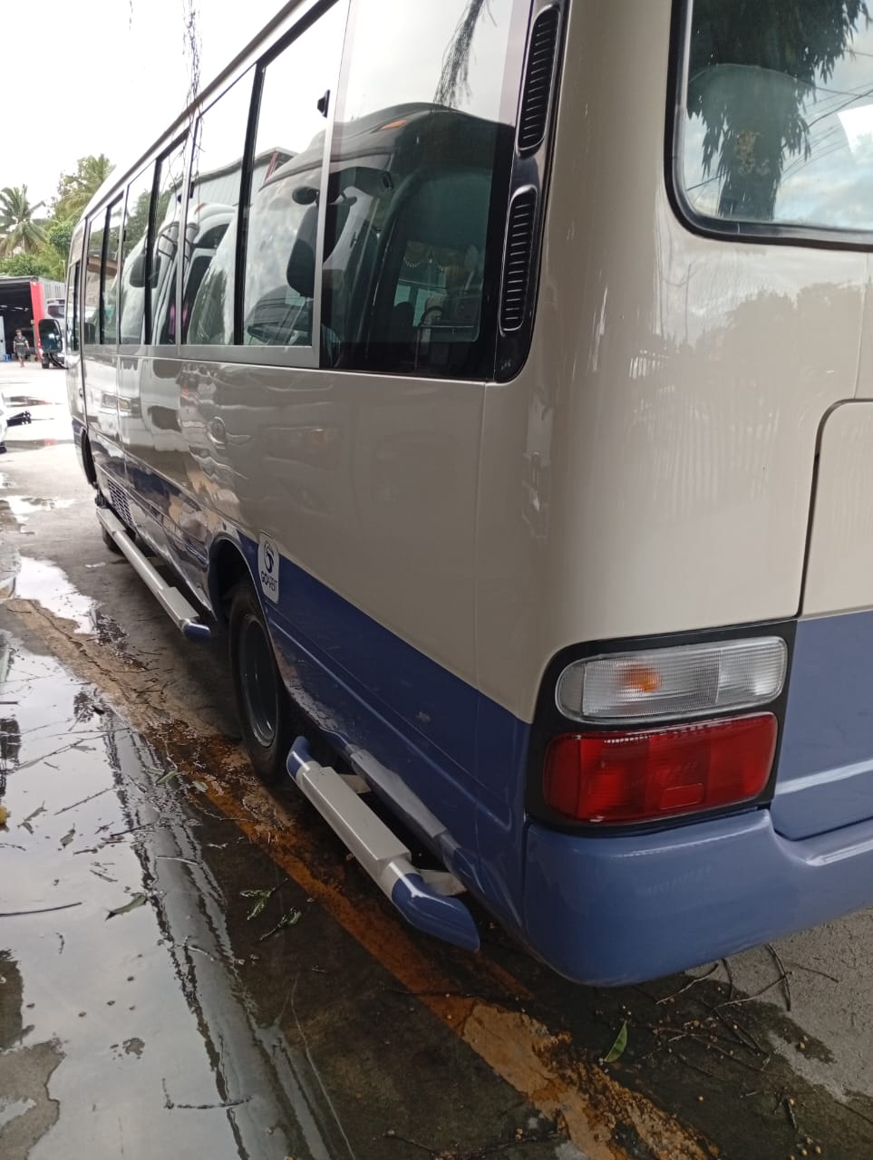 Vendo Toyota Coaster de oportunidad  Foto 7304221-12.jpg