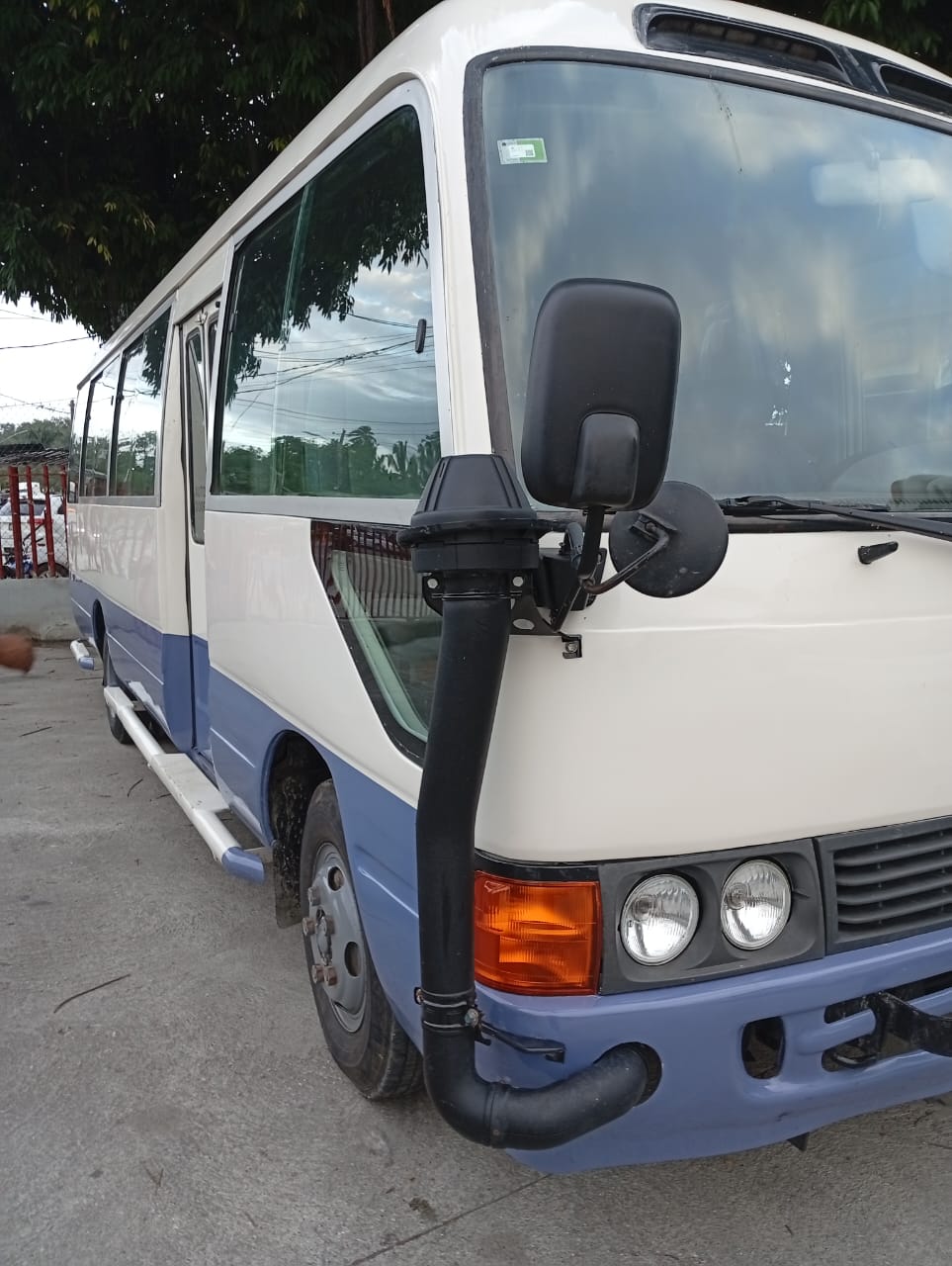 Vendo Toyota Coaster de oportunidad  Foto 7304221-2.jpg