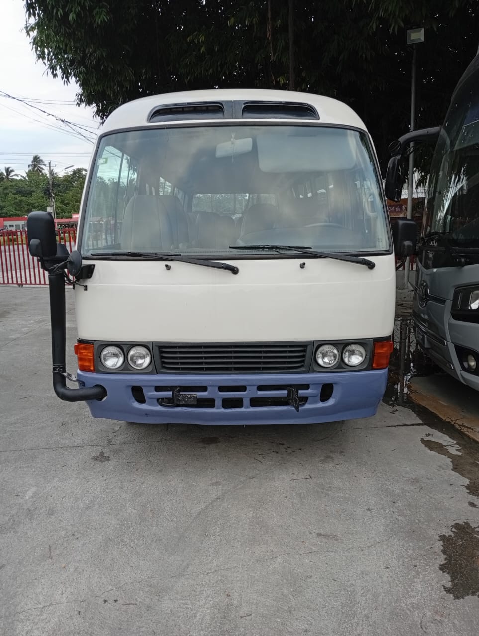 Vendo Toyota Coaster de oportunidad  Foto 7304221-9.jpg