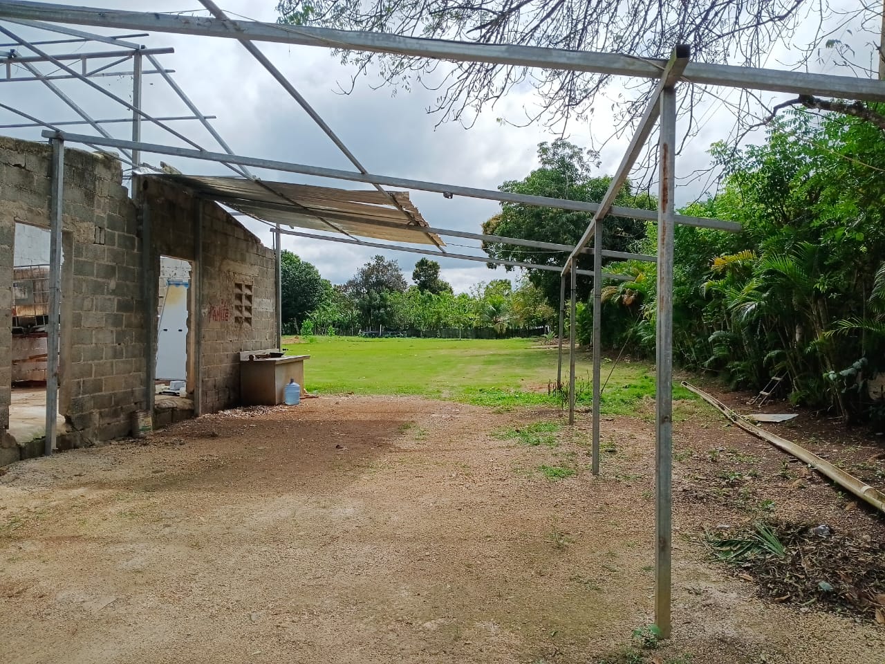 Finca de 21 tareas recreativas y agrícolas con tres naves para crianza Foto 7304236-10.jpg