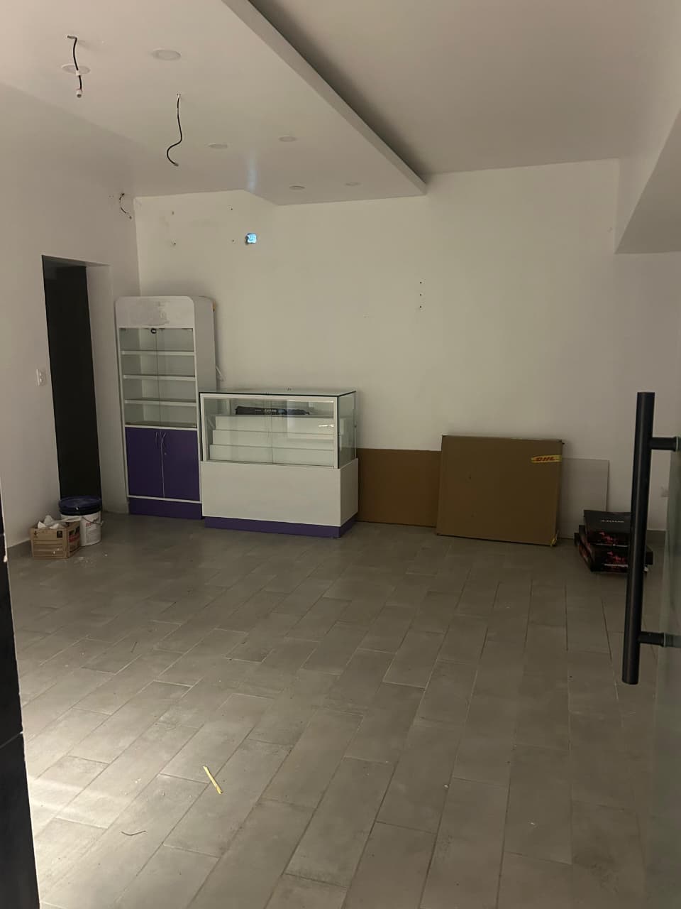  LOCAL COMERCIAL EN ALQUILER – AV. SARASOTA  Foto 7304271-2.jpg