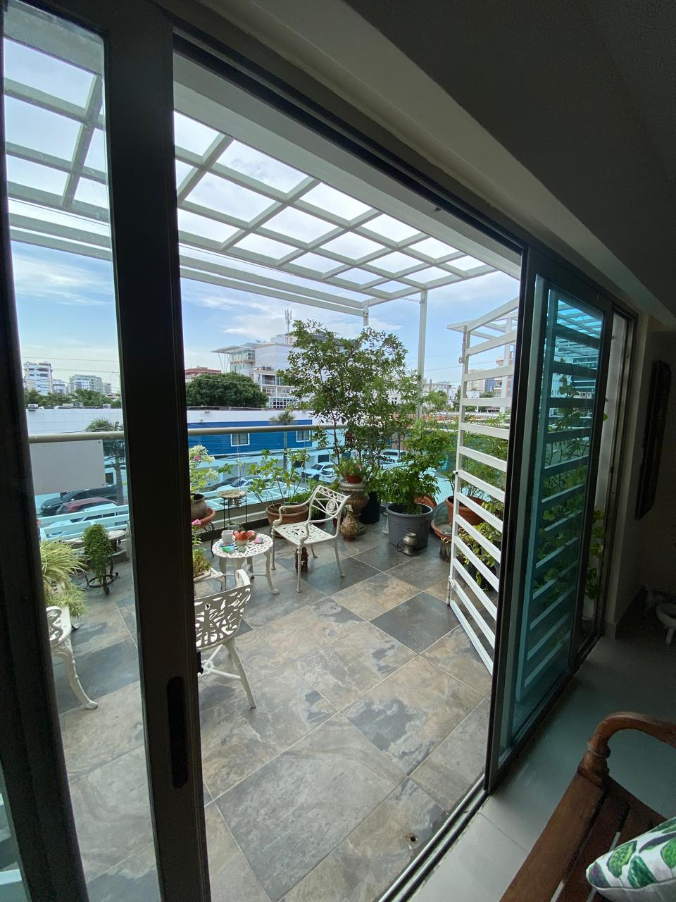 En Venta Apartamento en Evaristo Morales Foto 7304429-2.jpg