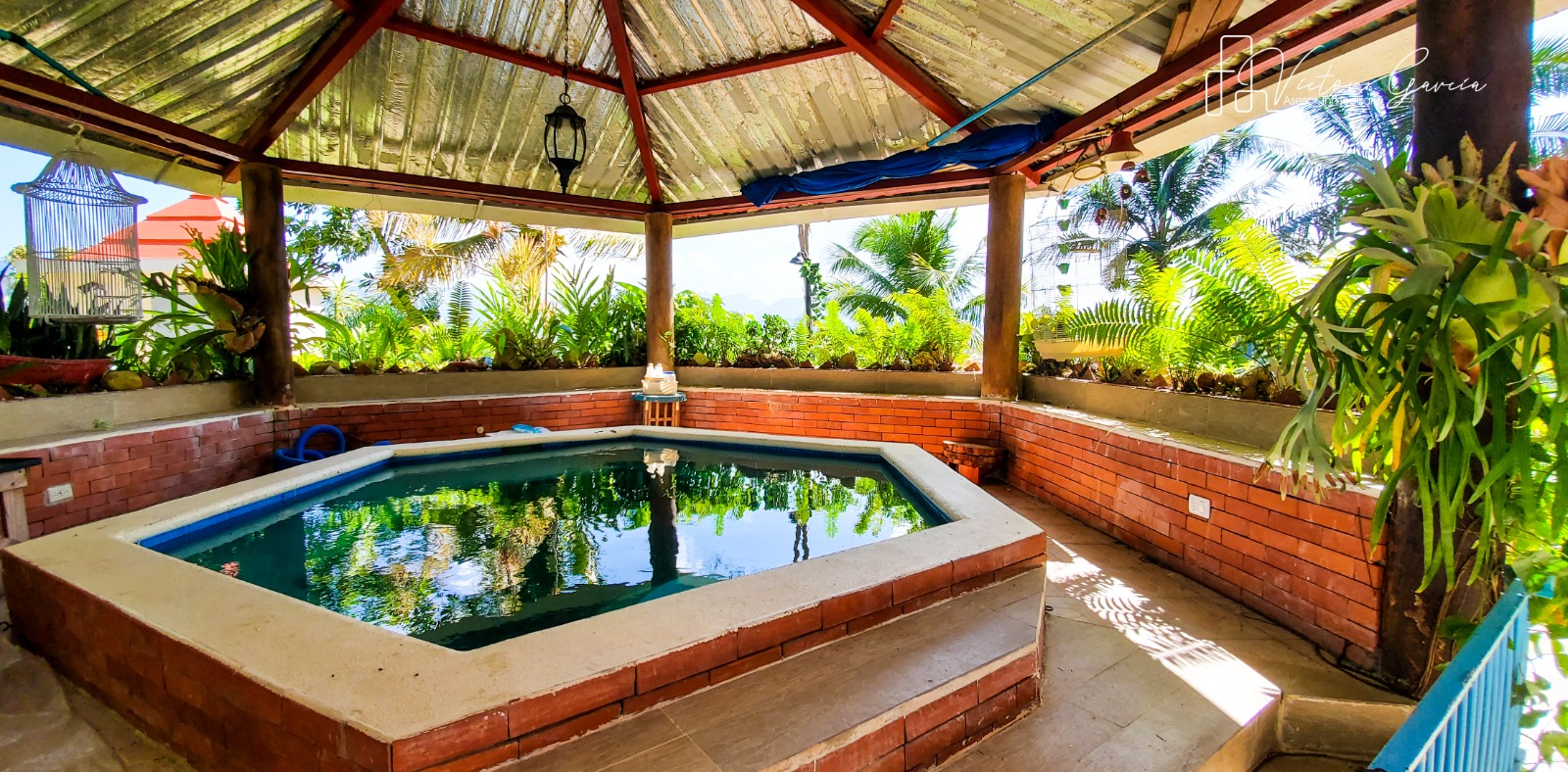 Finca de 10 tareas con casa campestre Jacuzzi con exuberantes y exótic Foto 7304700-12.jpg