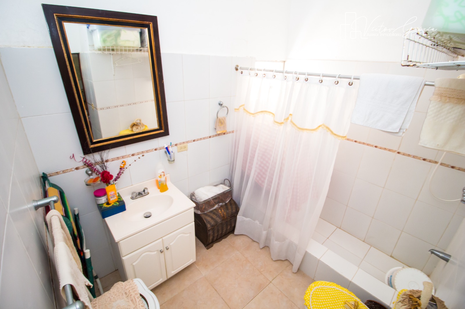 Finca de 10 tareas con casa campestre Jacuzzi con exuberantes y exótic Foto 7304700-13.jpg