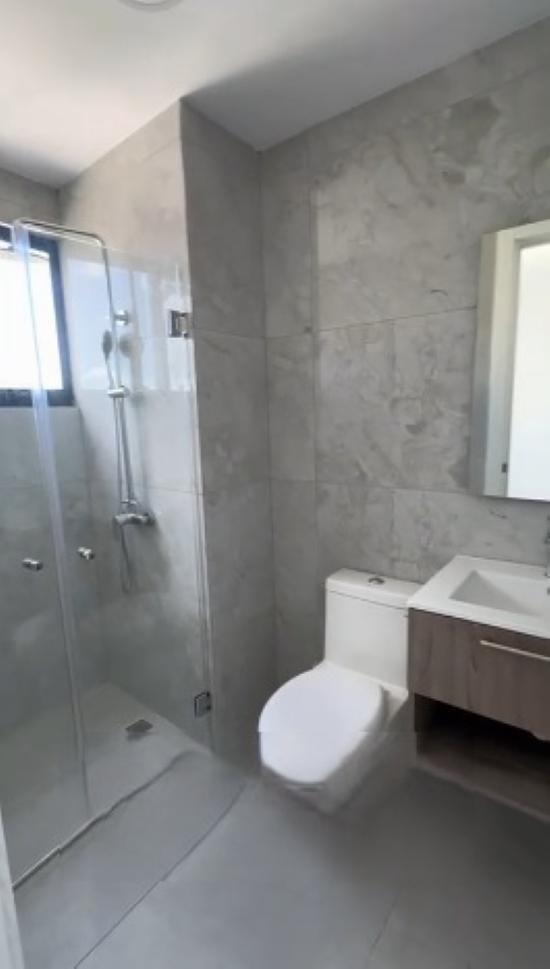 Amplio Apartamento en Renta en Evaristo Morales Santo Domingo Foto 7304819-4.jpg