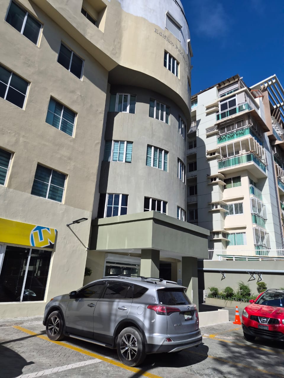 ALQUILER DE LOCAL COMERCIAL EN GAZCUE Foto 7304885-14.jpg