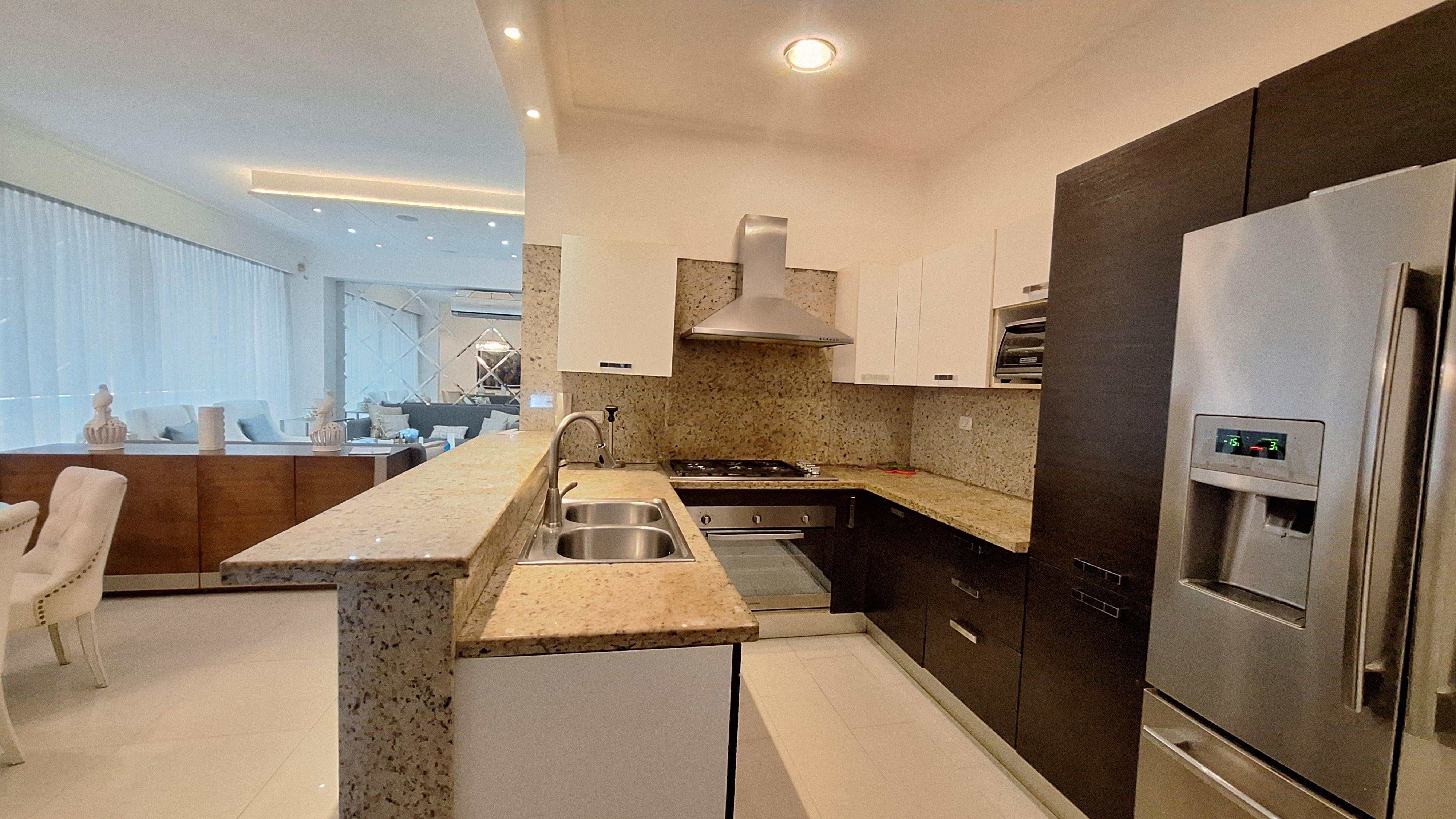 Apartamento Amueblado en Venta – Ensanche Naco Foto 7304889-5.jpg