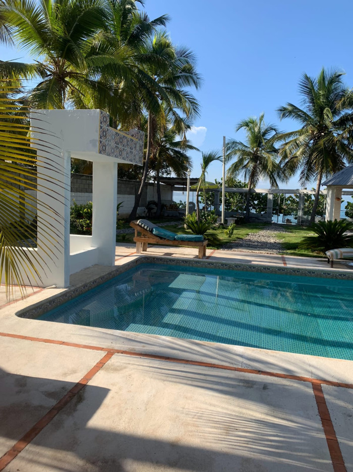 Villa en venta en Palmar de Ocoa primera linea de Playa Foto 7304916-4.jpg
