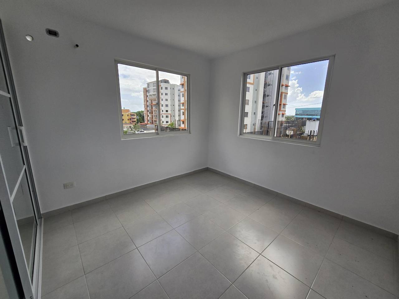 Apartamento en Torre Ita Esther II Jacobo Majluta Foto 7304959-10.jpg