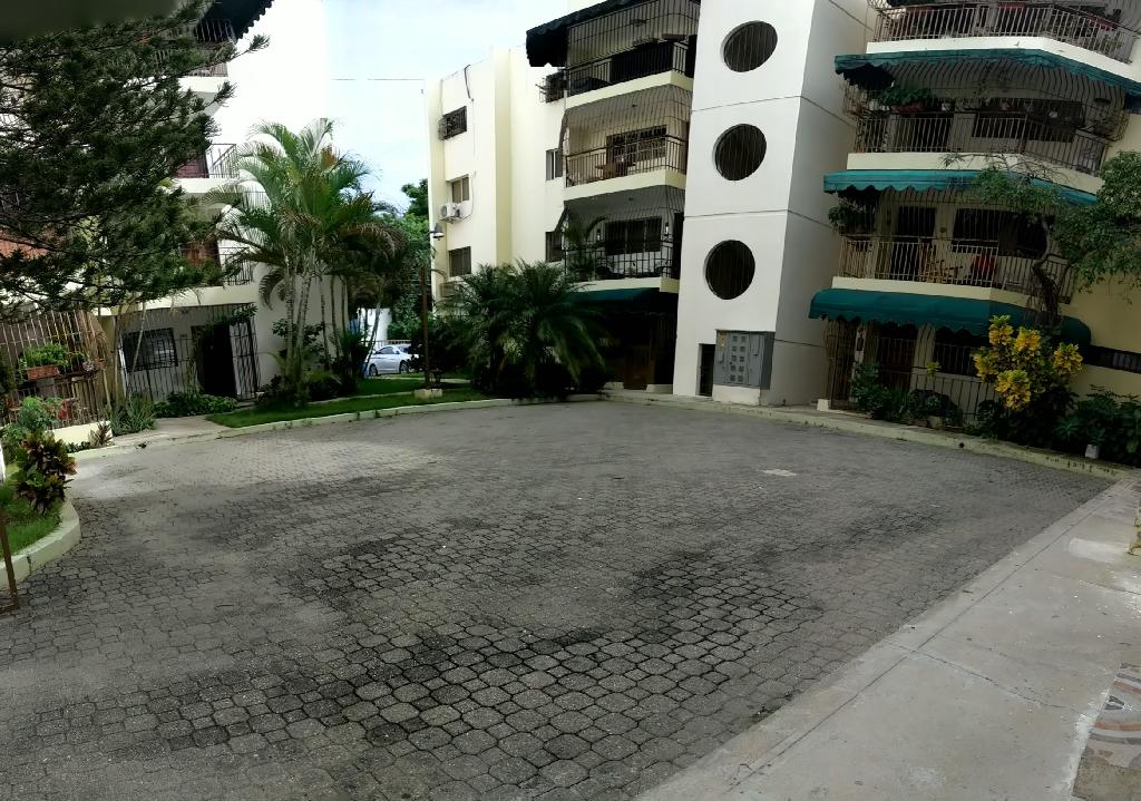 Alquilo fresco Apartamento en Distrito Nacional y excelente ubicacion Foto 7304987-14.jpg