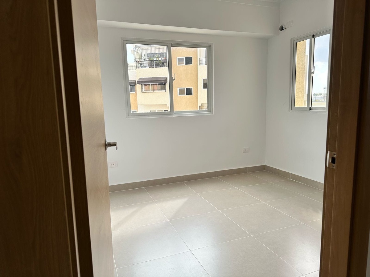 Apartamento en venta en Brisas de Colinas de 3 habitaciones  Foto 7305042-12.jpg