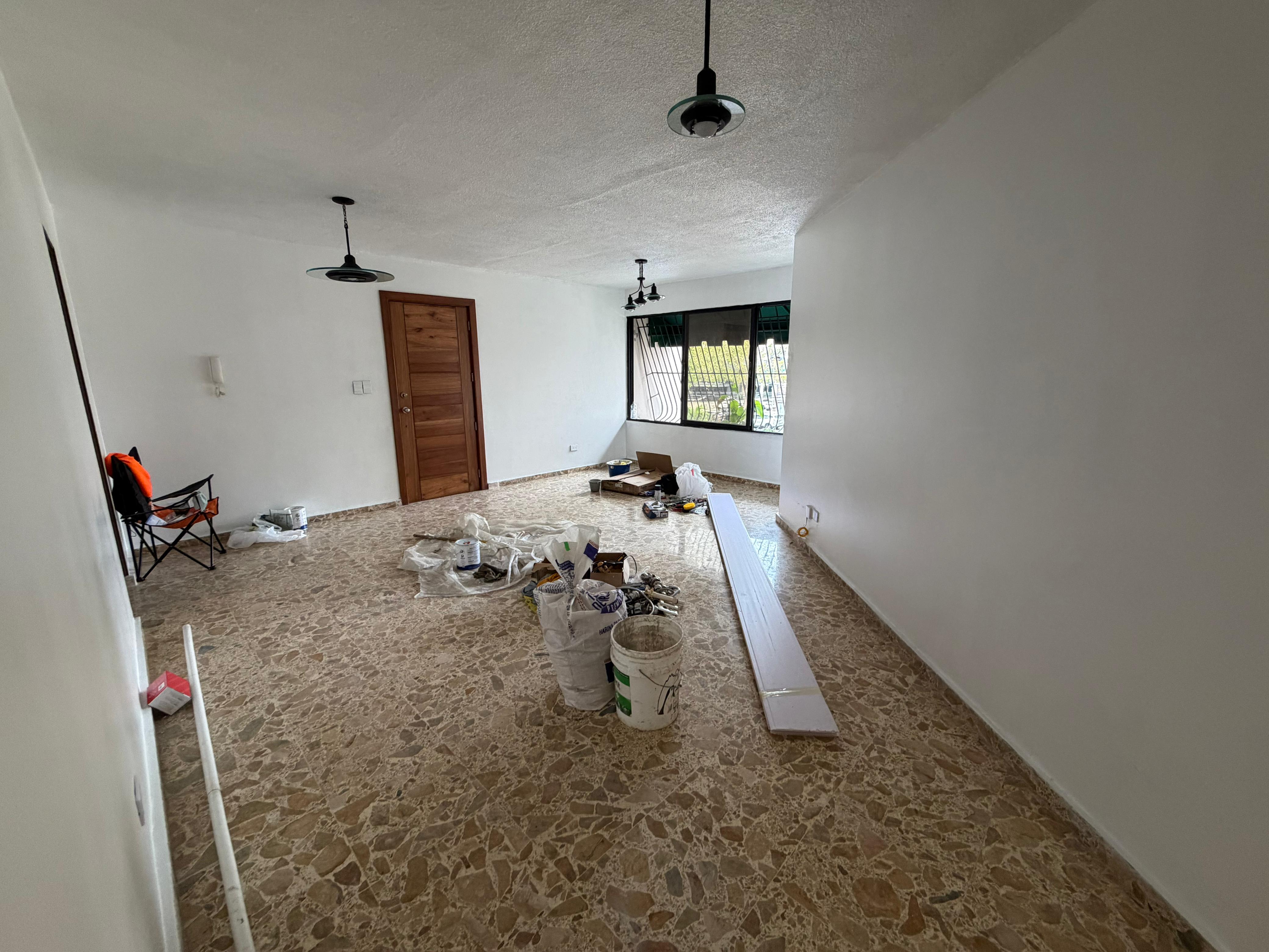 Apartamento en alquiler en Bella Vista de 3 habitaciones Foto 7305055-6.jpg