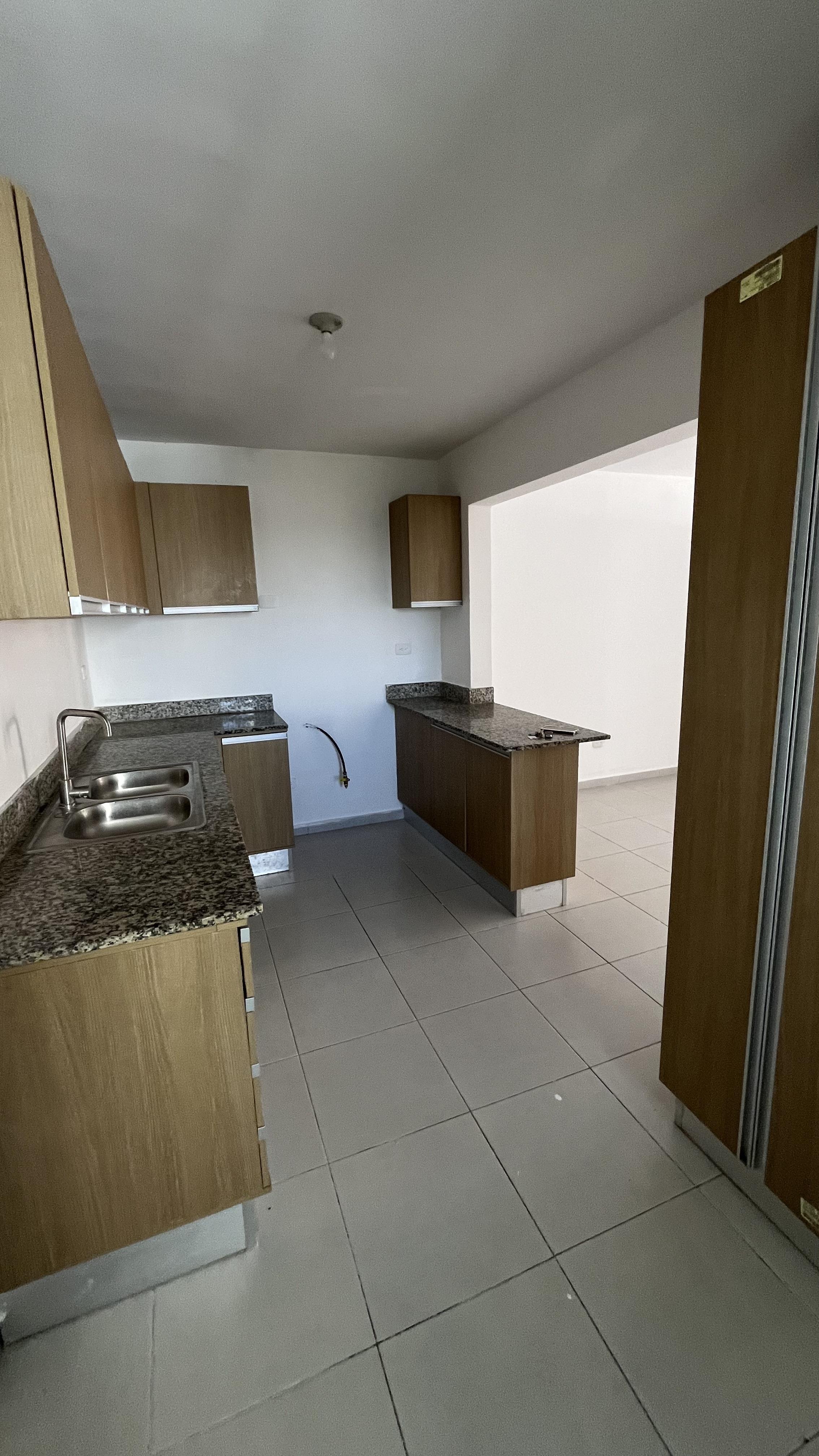 Apartamento en alquiler en la Jacobo Majluta de 3 habitaciones Foto 7305070-3.jpg