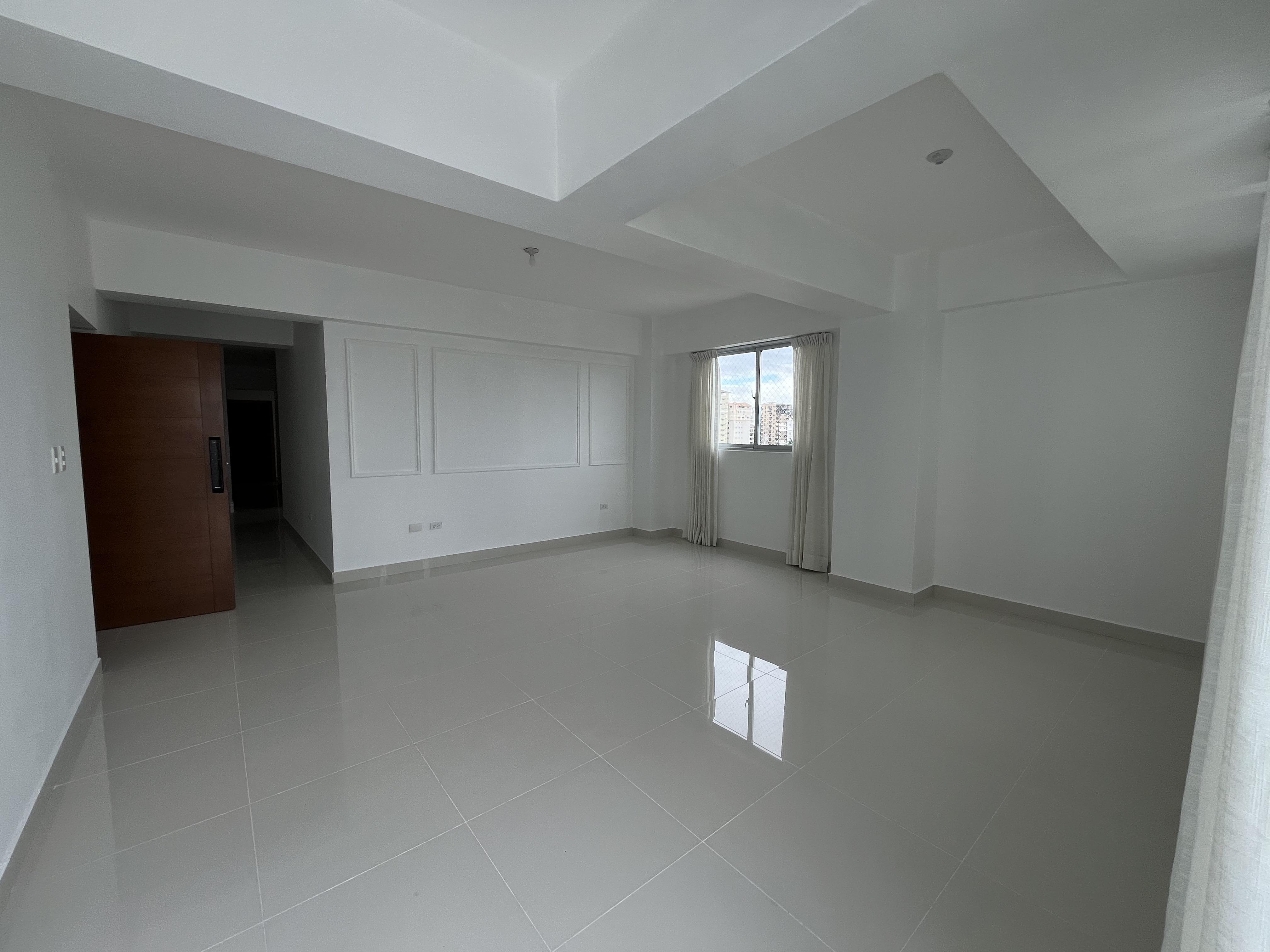 Apartamento en alquiler en Bella Vista de 3 habitaciones Foto 7305071-12.jpg