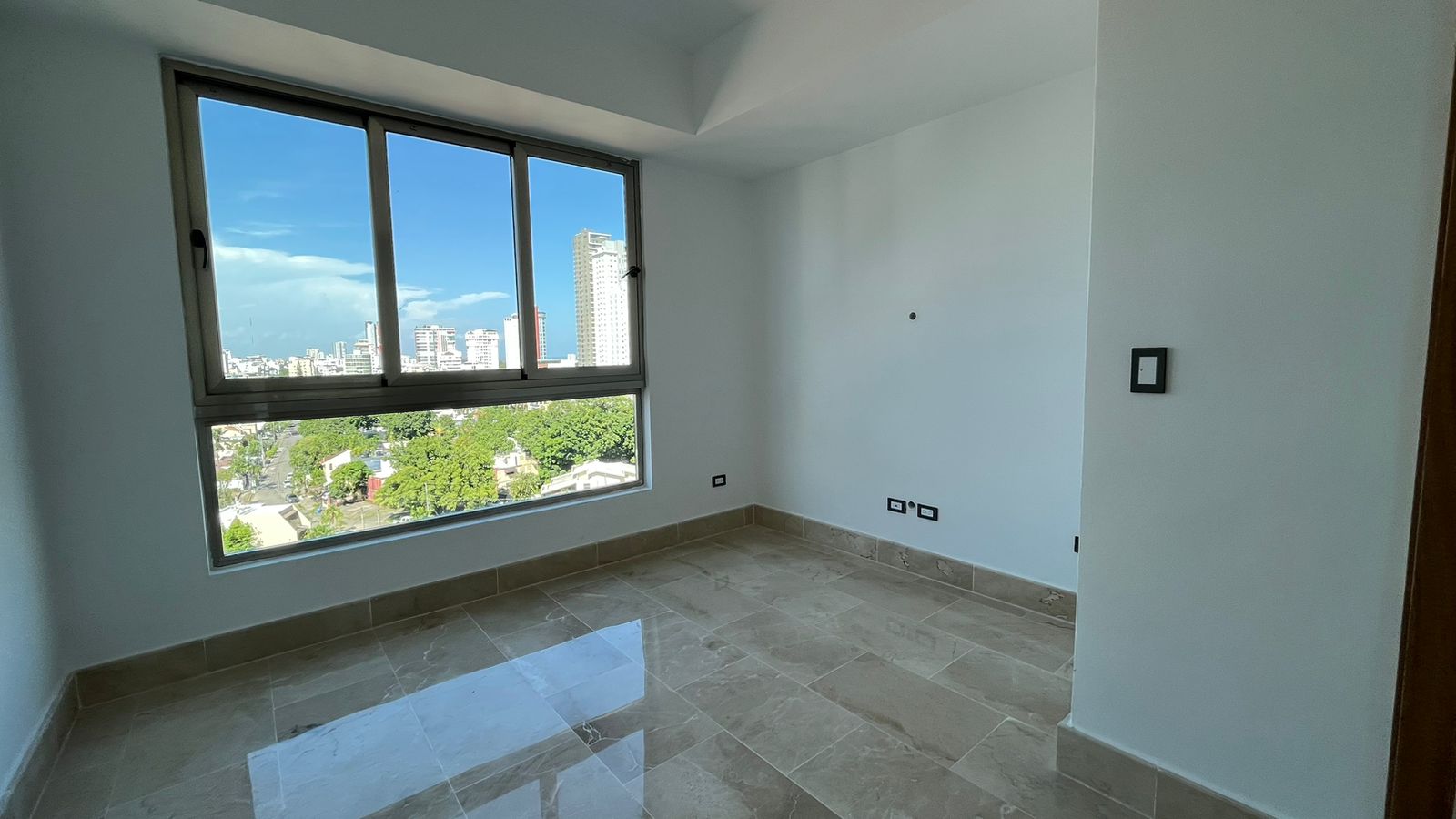 Apartamento en alquiler en Los Cacicazgos de 3 habitaciones  Foto 7305083-2.jpg