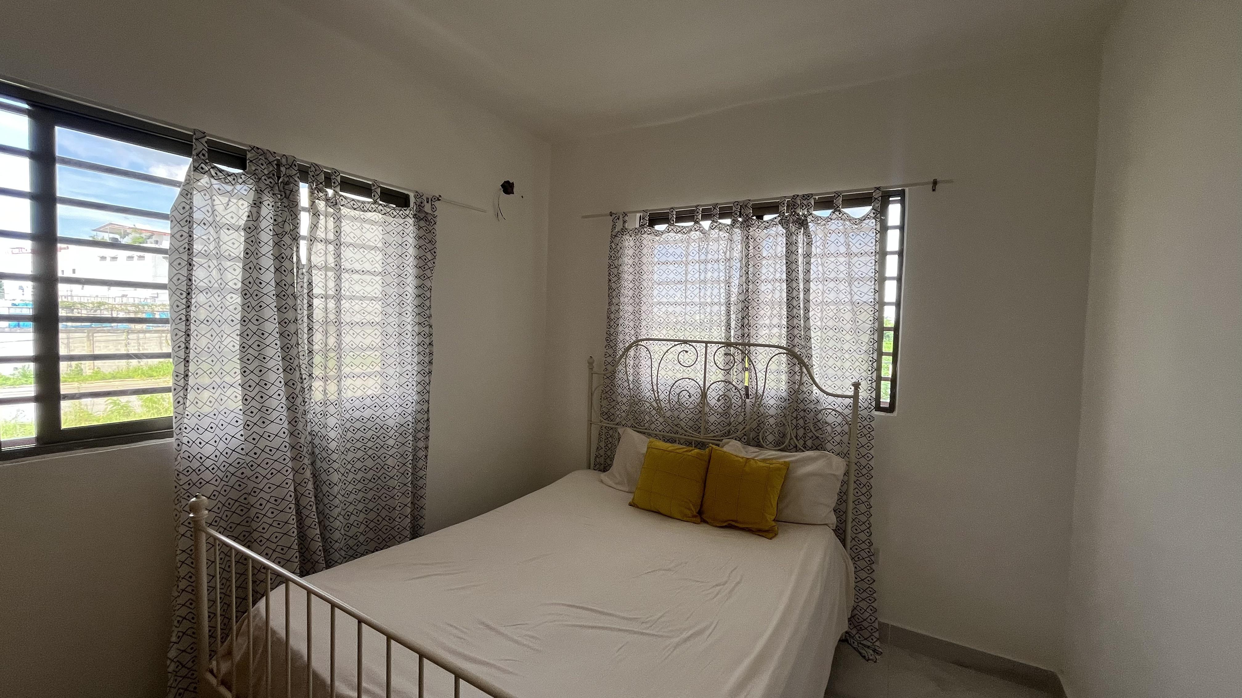 Apartamento en venta y alquiler en la Jacobo Majluta de 3 habitaciones Foto 7305084-4.jpg