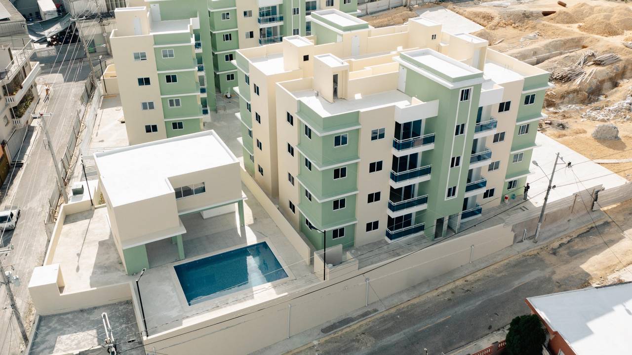 Proyecto cerrado con piscina y terraza privada en Villa Mella Foto 7305138-5.jpg