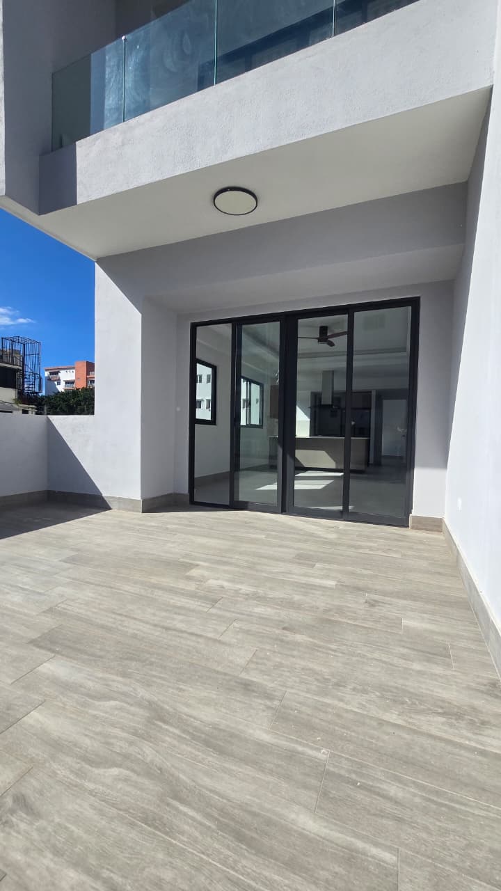 Elegante apartamento en renta en Evaristo Morales Santo Domingo Foto 7305398-8.jpg