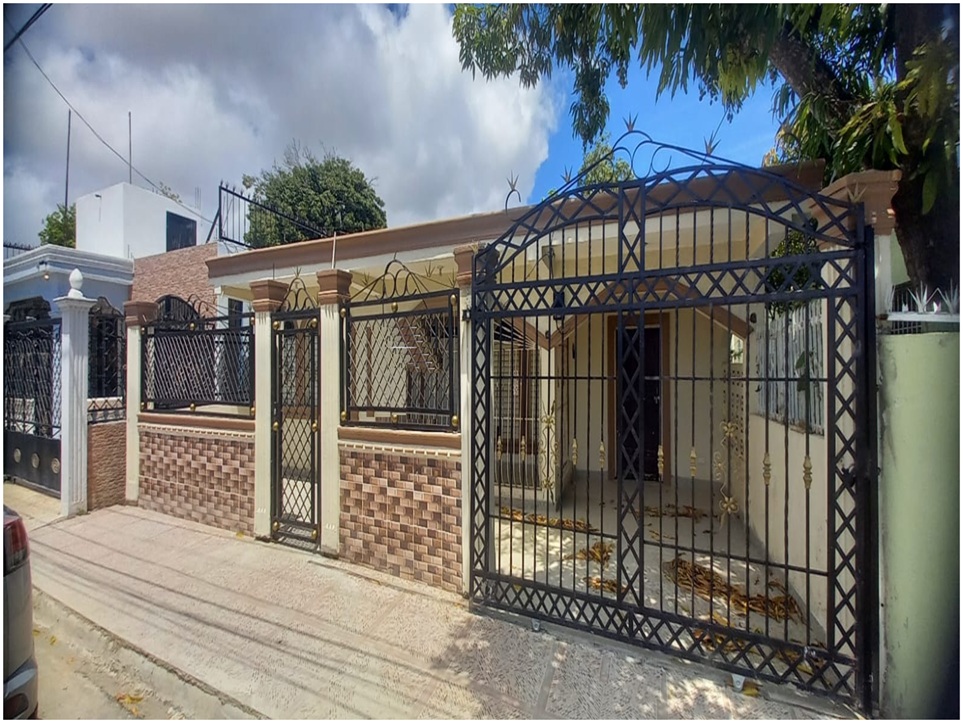 SE VENDE CASA EN ANDRES BOCA CHICA A 1 ESQ. DE LA AUTOPISTA 4 HABS. 27 Foto 7305509-11.jpg