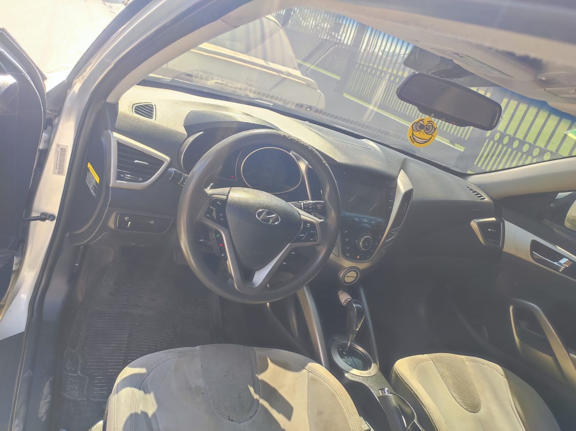 Hyundai Veloster 2012 Foto 7305513-7.jpg