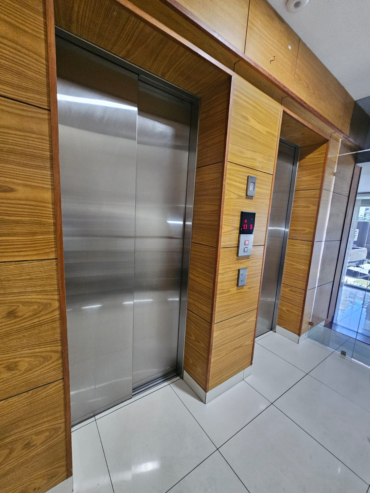 Vive la exclusividad en las alturas  Apartamento en Naco – Piso alto Foto 7305537-15.jpg
