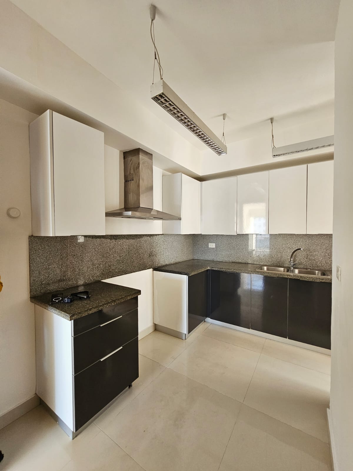 Vive la exclusividad en las alturas  Apartamento en Naco – Piso alto Foto 7305537-3.jpg