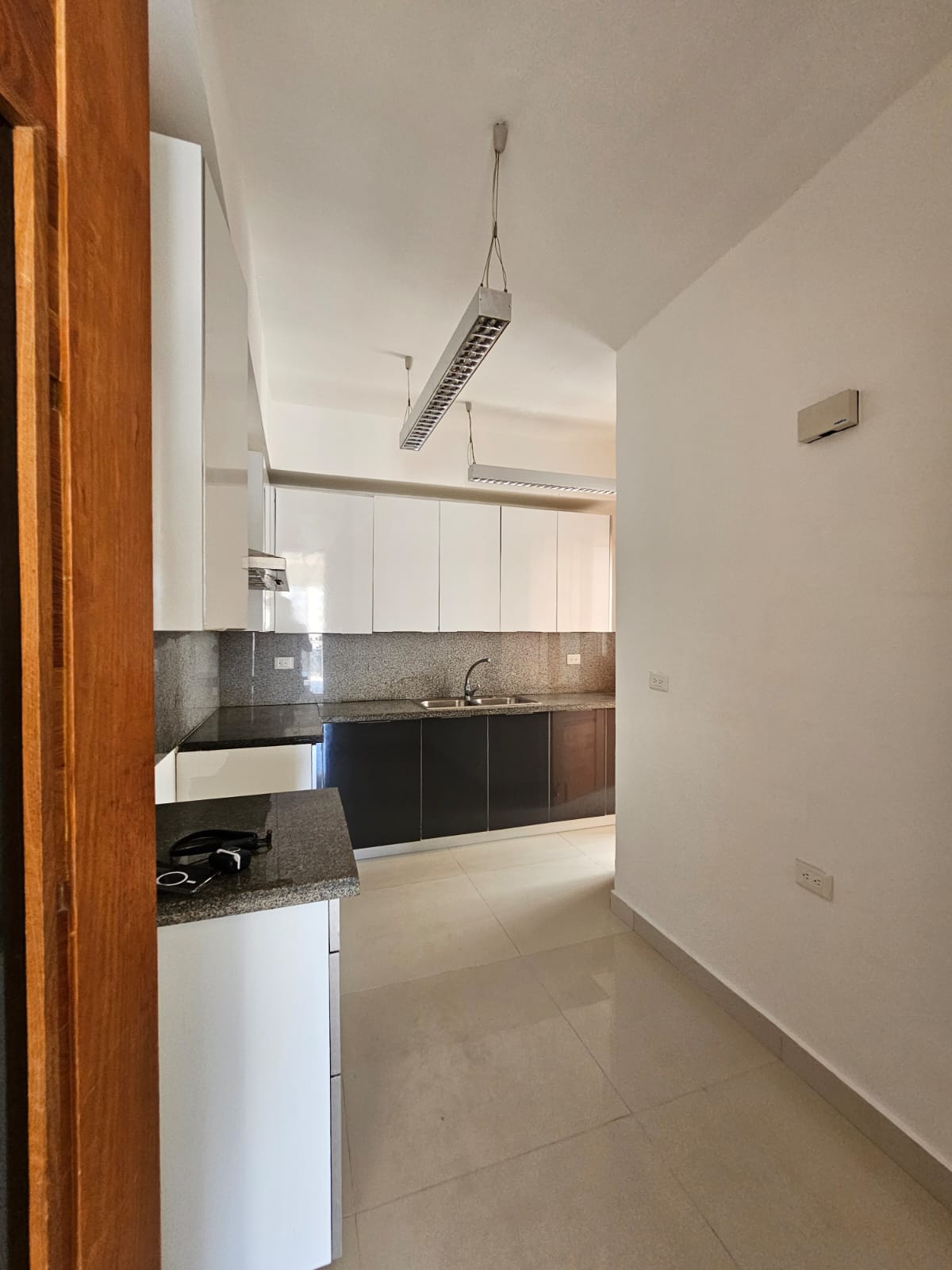 Vive la exclusividad en las alturas  Apartamento en Naco – Piso alto Foto 7305537-4.jpg