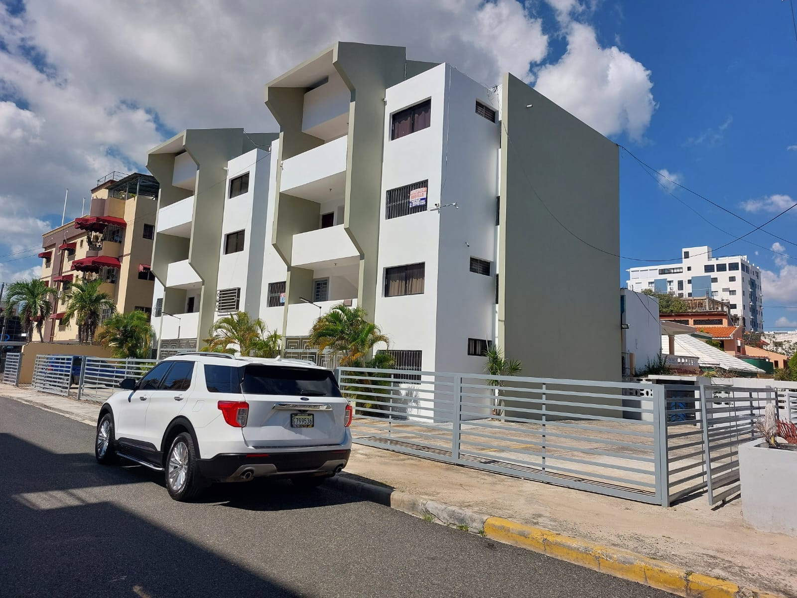 Urbanización Tropical Avenida independencia  – Apartamentos Remodelado Foto 7305589-5.jpg