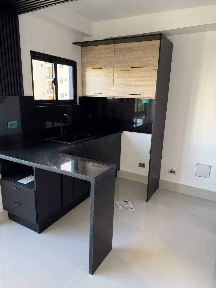 Amplio Apartamento en Renta en Naco Foto 7305631-1.jpg