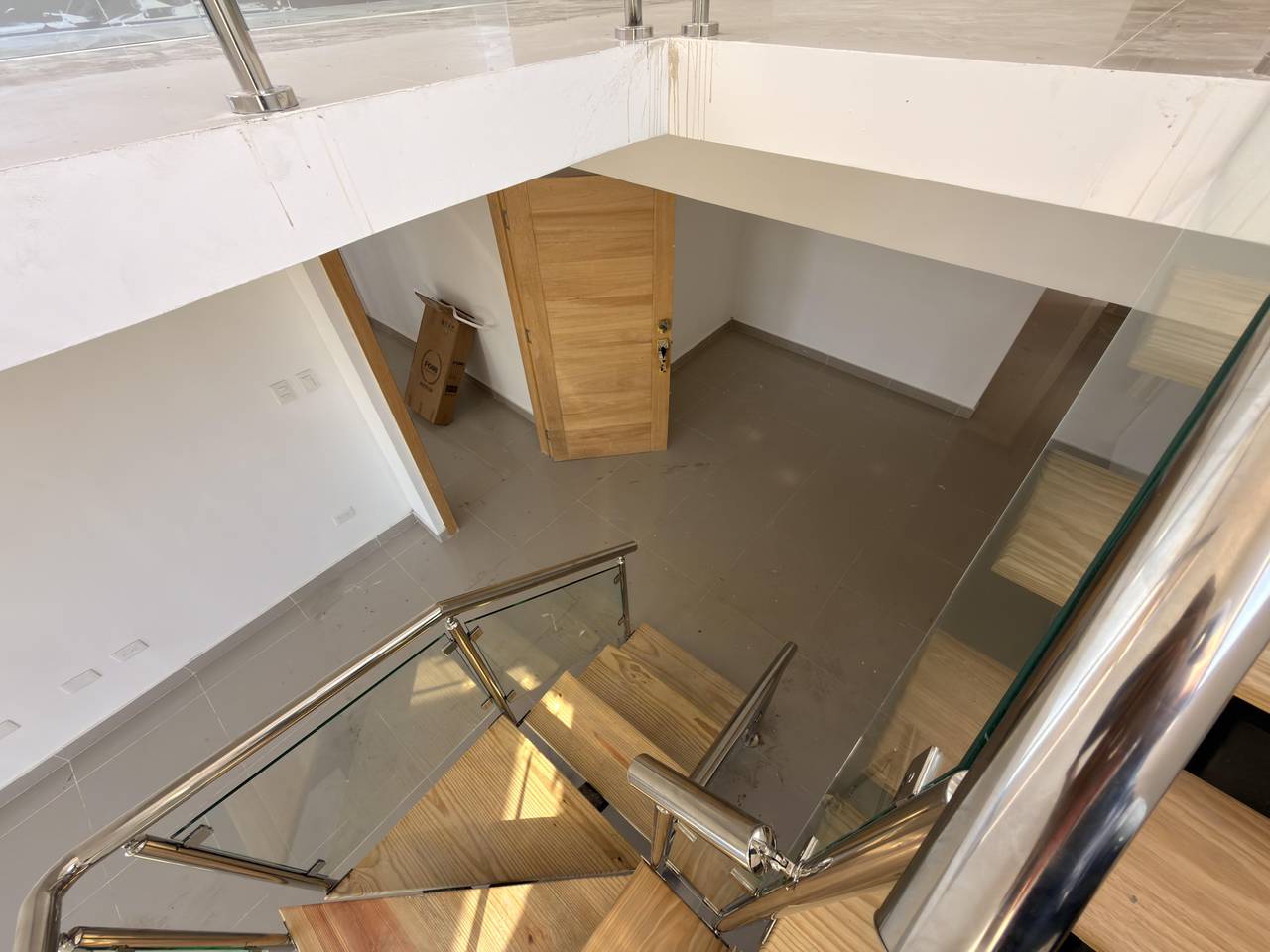 Penthouse Residencial Emil – Exclusividad y Terraza Privada en Los Cor Foto 7305645-4.jpg