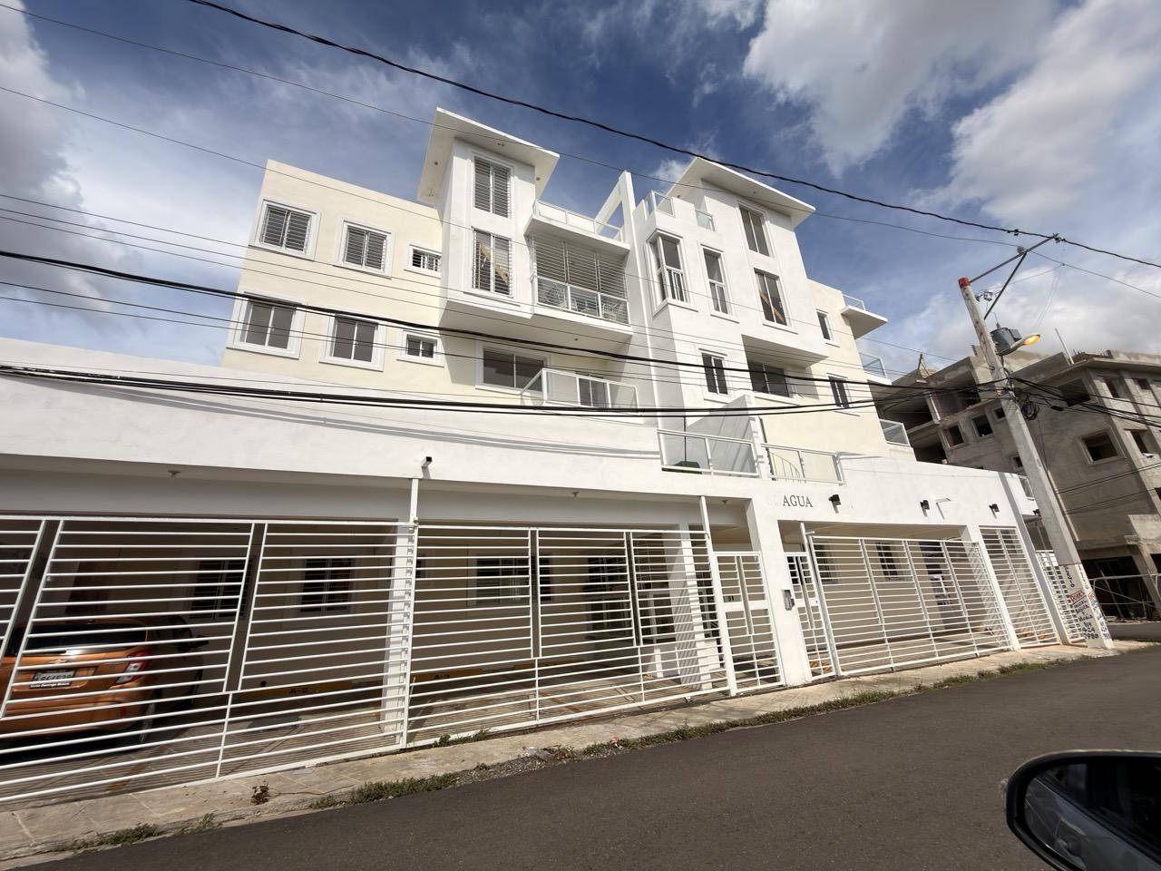 Residencial Nuevo Amanecer – Modernidad y Entrega Inmediata en San Isi Foto 7305647-5.jpg