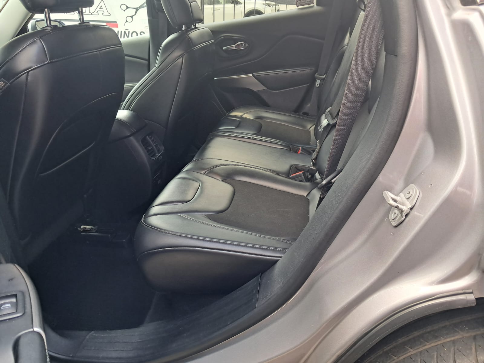 Jeep cherokee latitude 2020 4x4 Foto 7305648-4.jpg