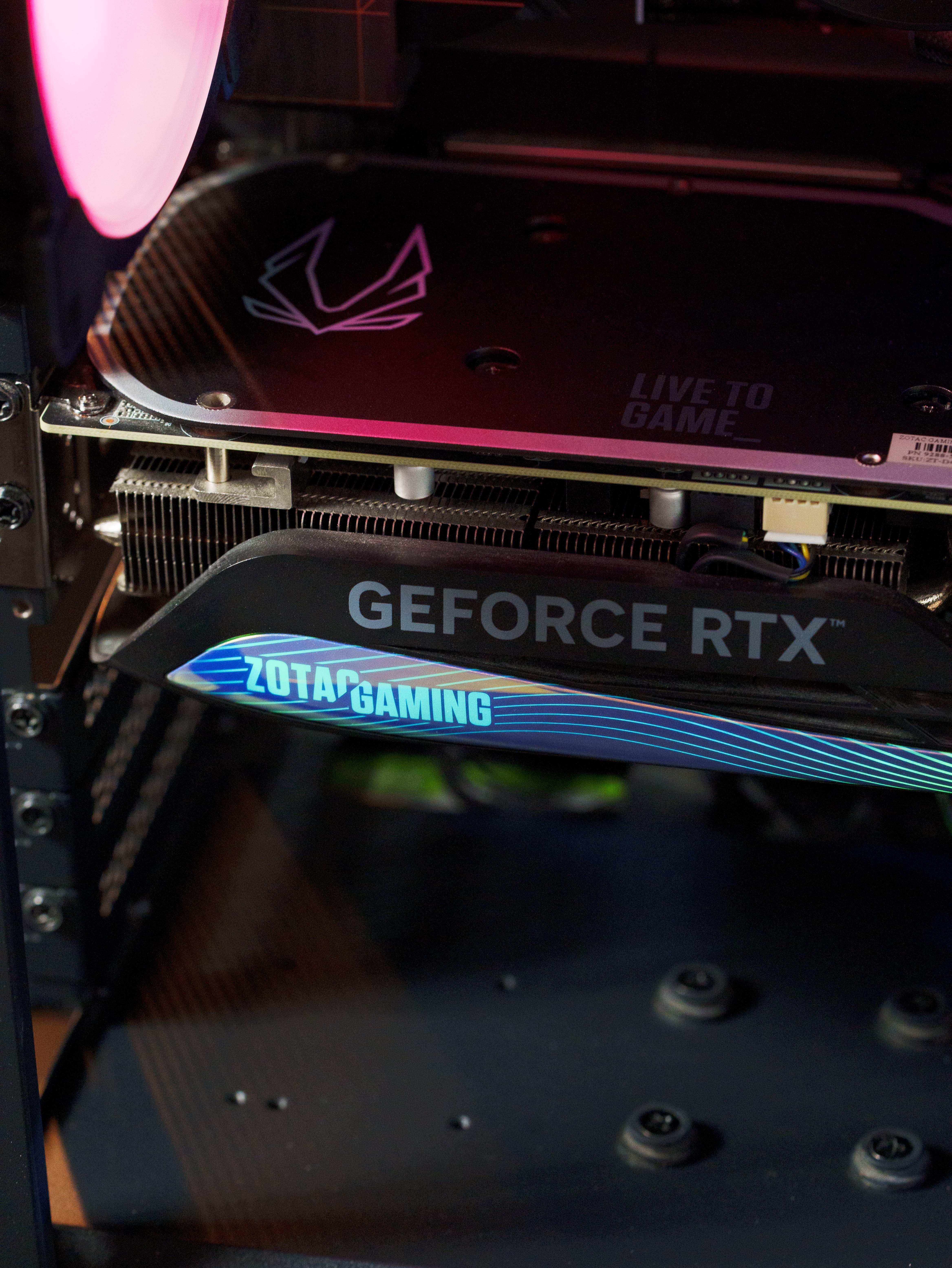 PC i9 13900K RTX 4070 Ti 32GB DDR5 6400 1.5TB NVMe ProArt Z790 Win11 Foto 7305781-3.jpg